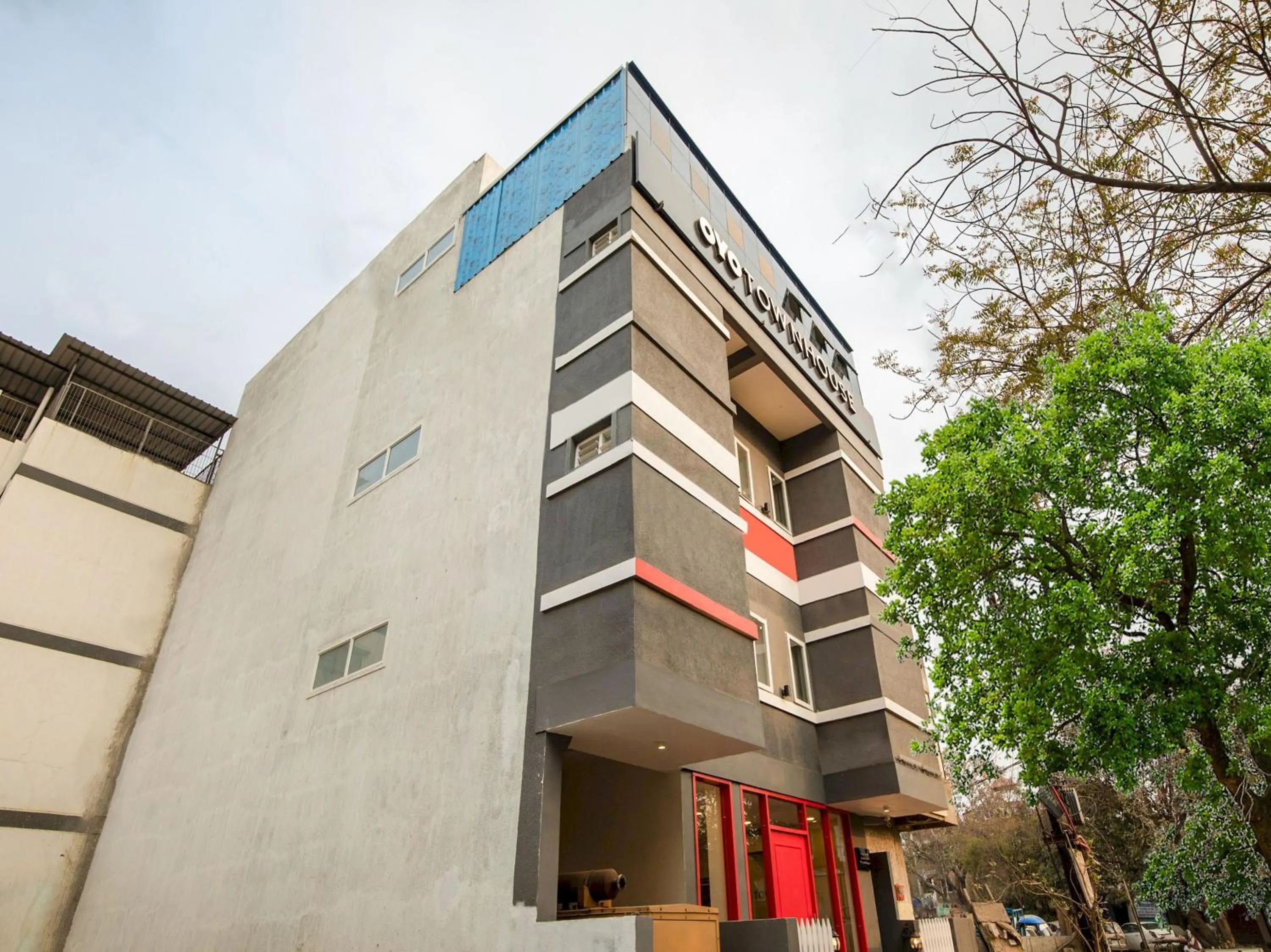 Facade/entrance in Townhouse Pipliyahana Square