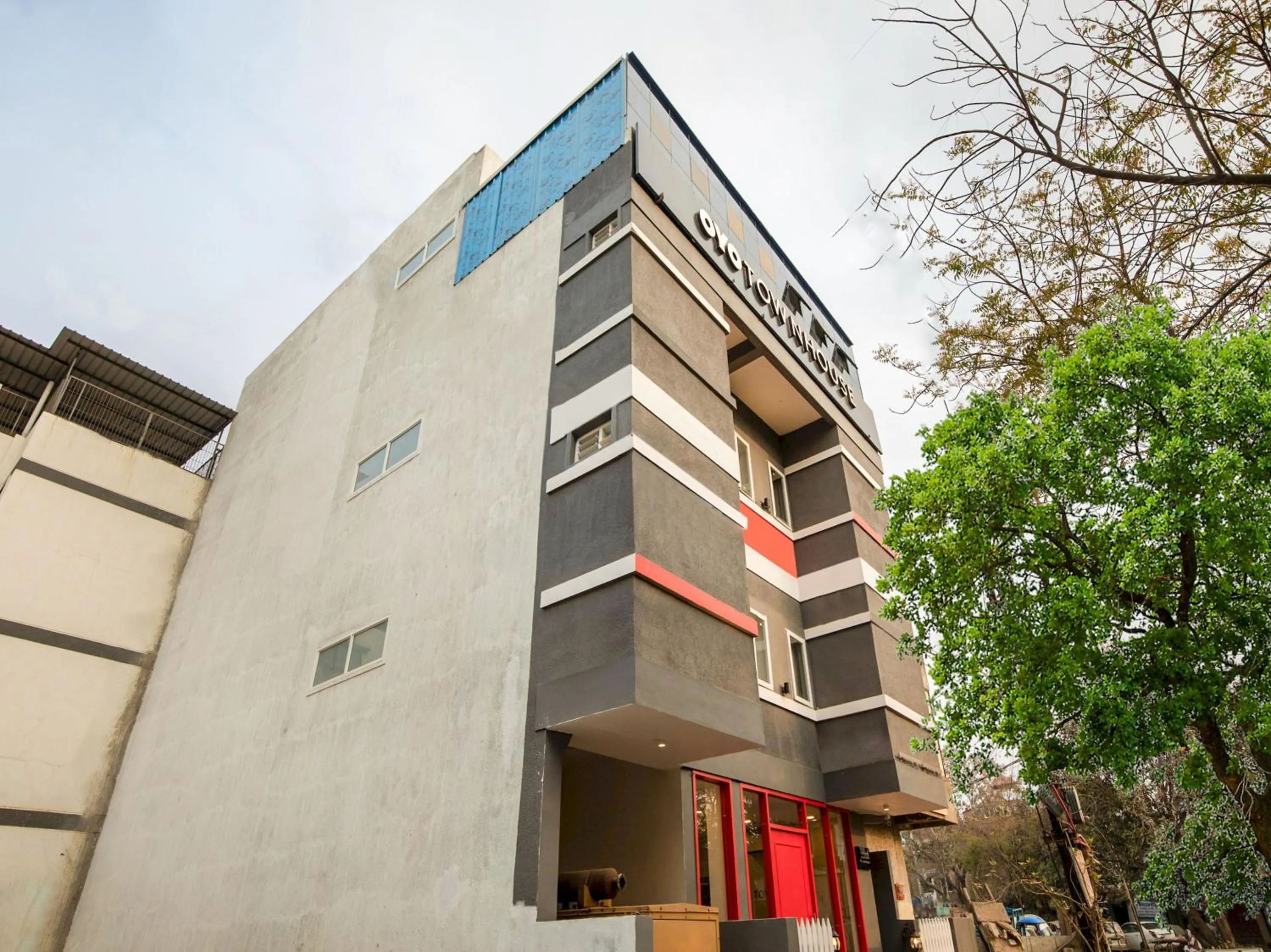 Facade/entrance in Townhouse Pipliyahana Square