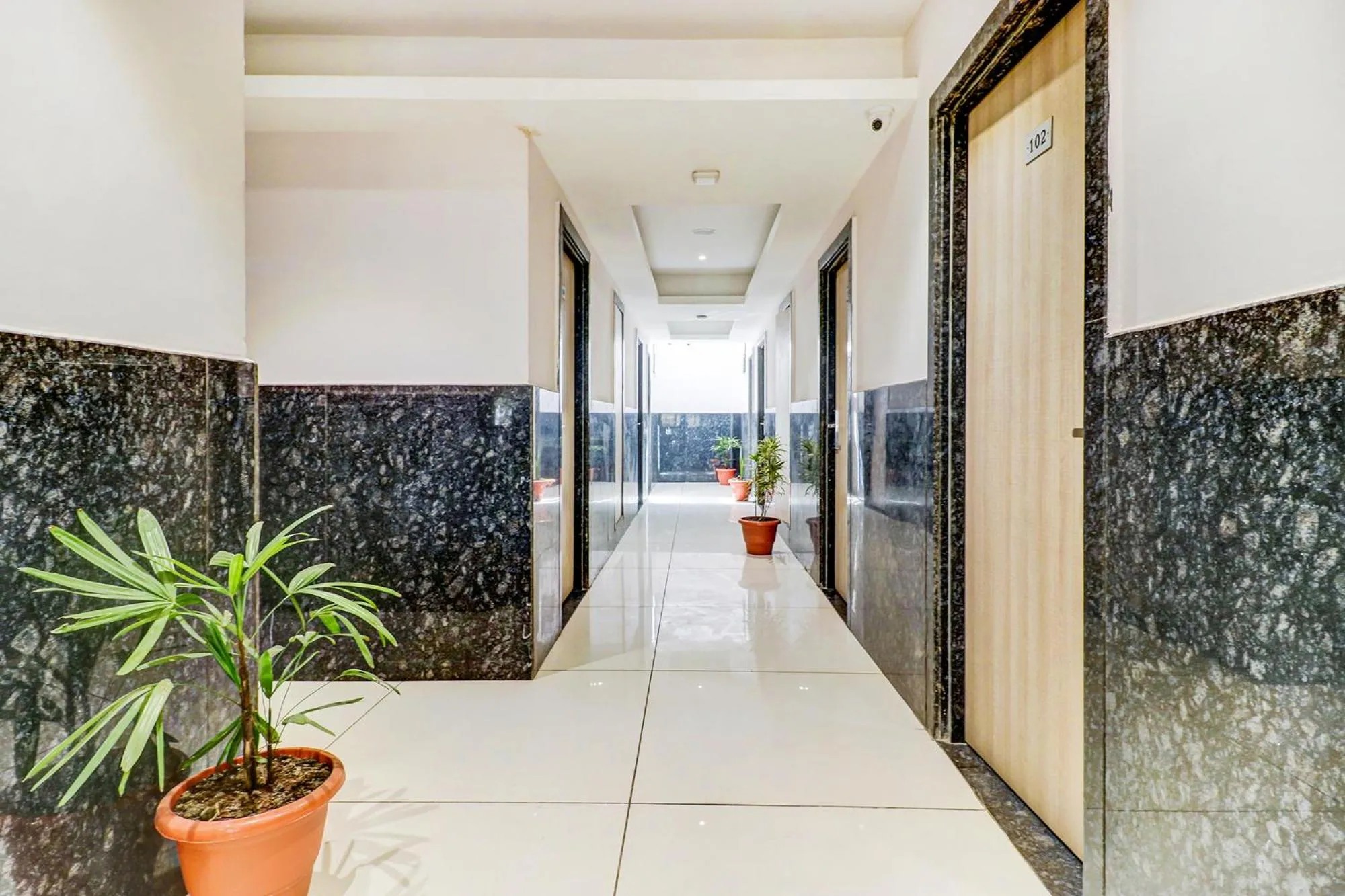 Lobby or reception in FabHotel Meera Palace