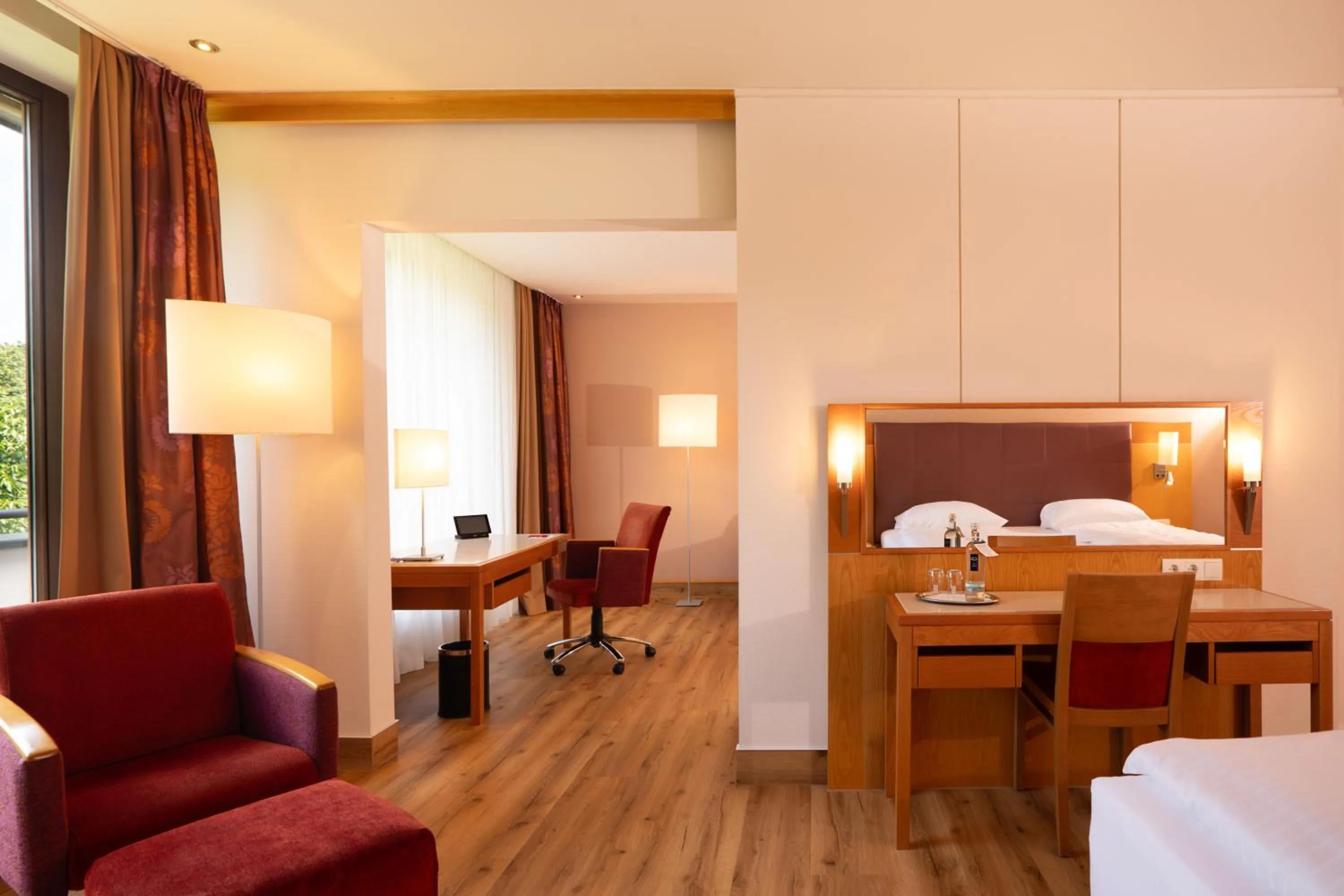 Photo of the whole room, Bed in Dolce by Wyndham Bad Nauheim