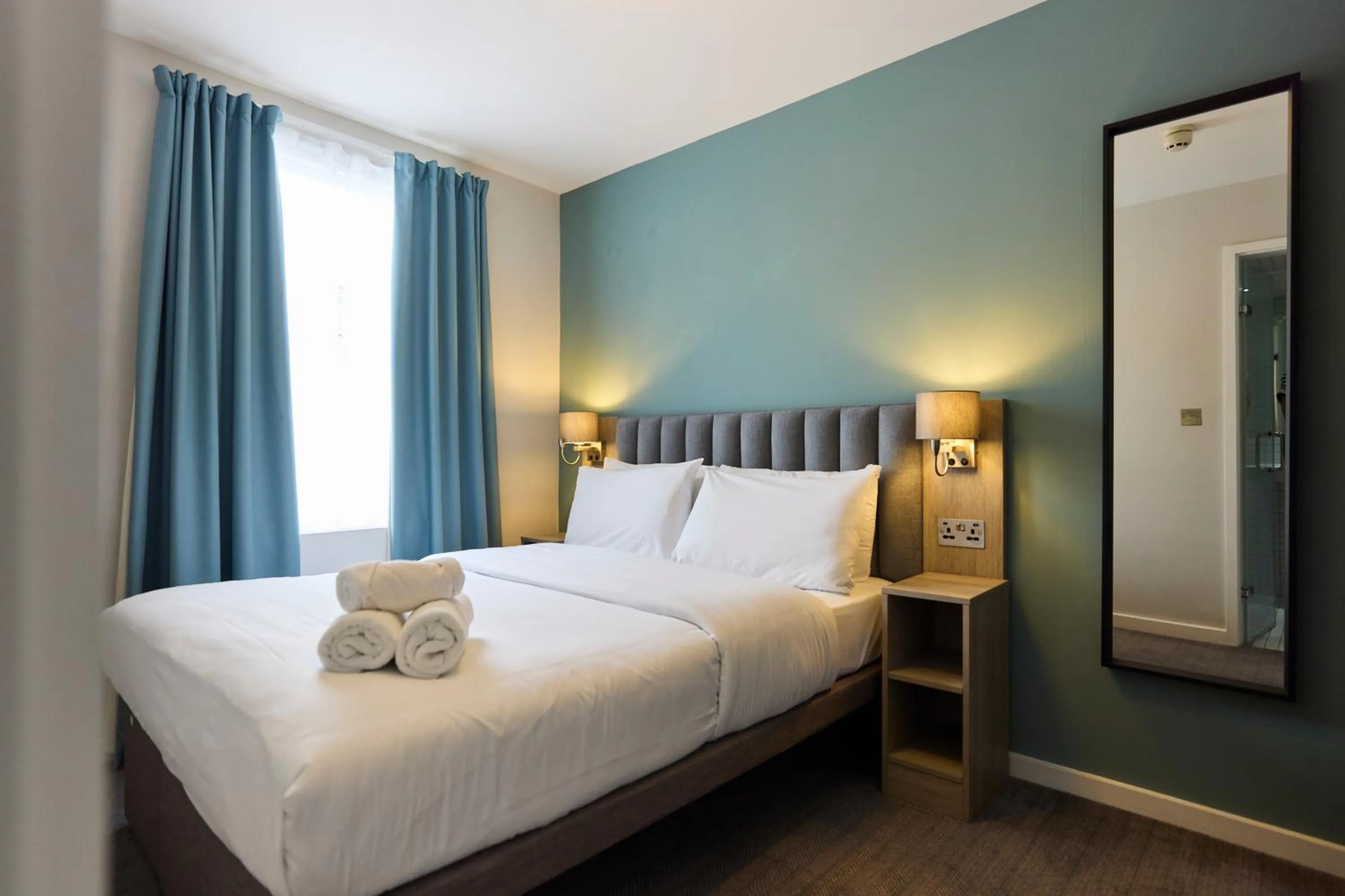 Bed in Prince William Hotel