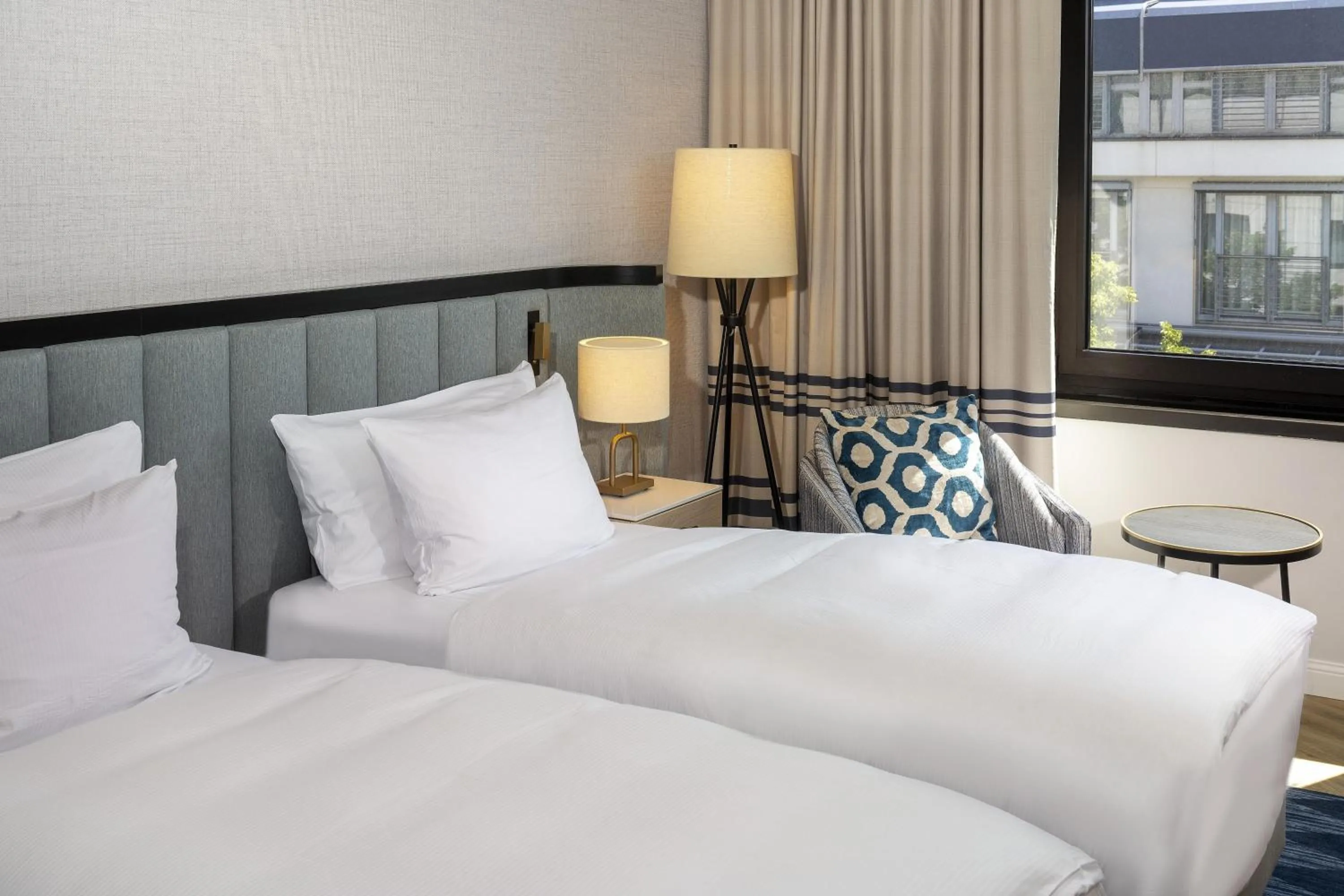 Photo of the whole room, Bed in DoubleTree by Hilton Berlin Ku'damm