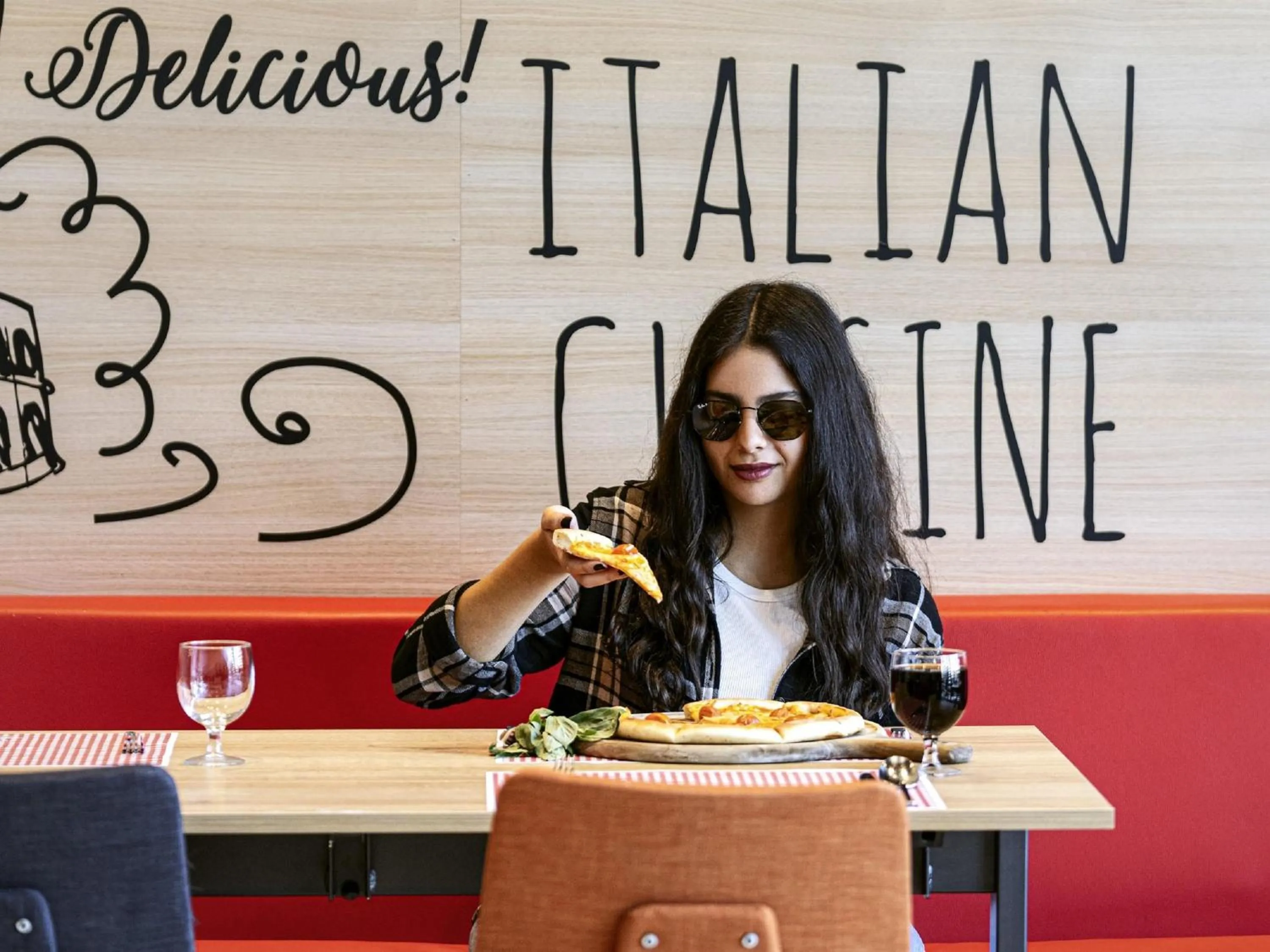 Restaurant/places to eat in Adagio Jeddah City Center