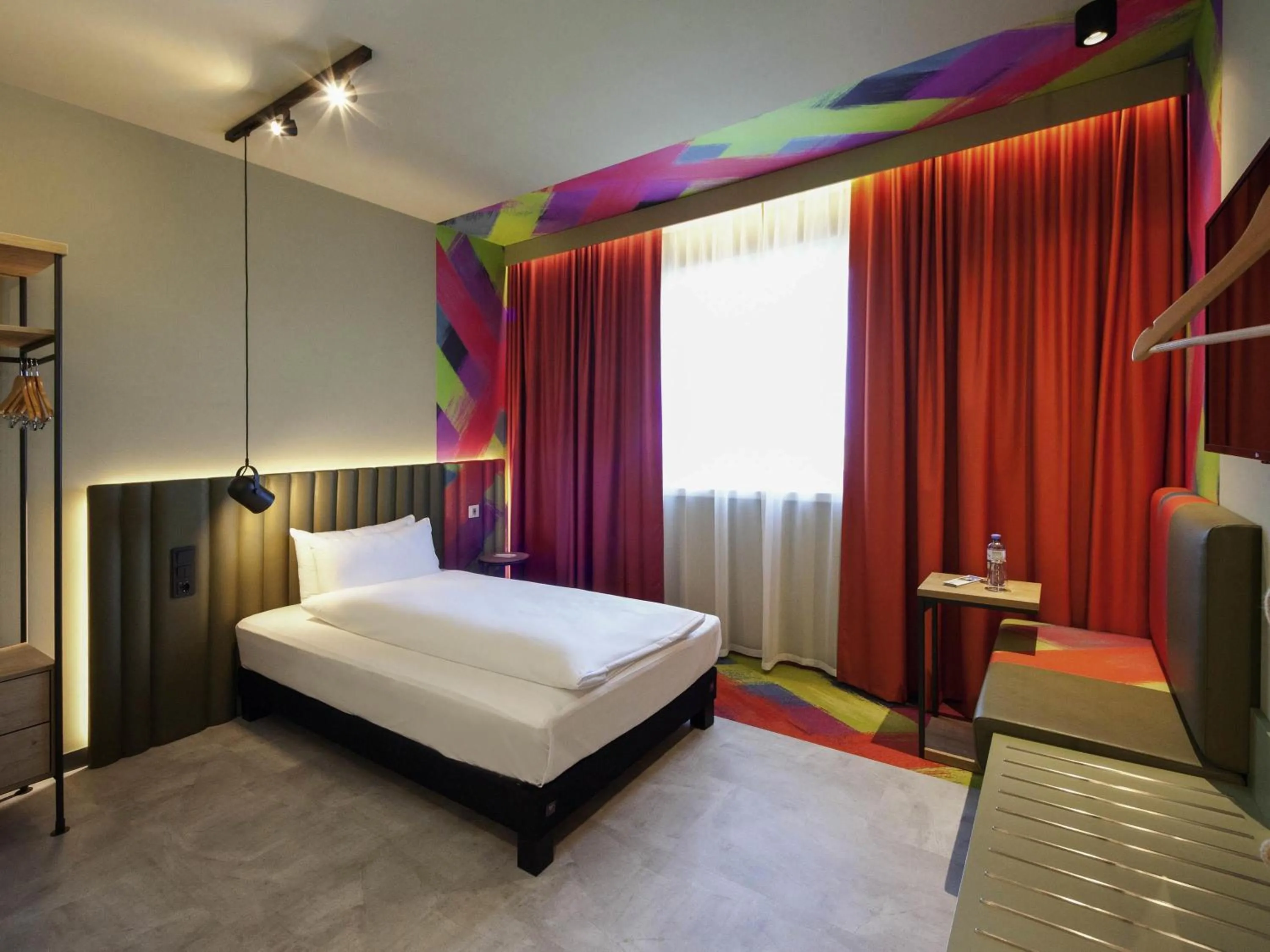 Bedroom, Bed in ibis Styles Parndorf Neusiedler See