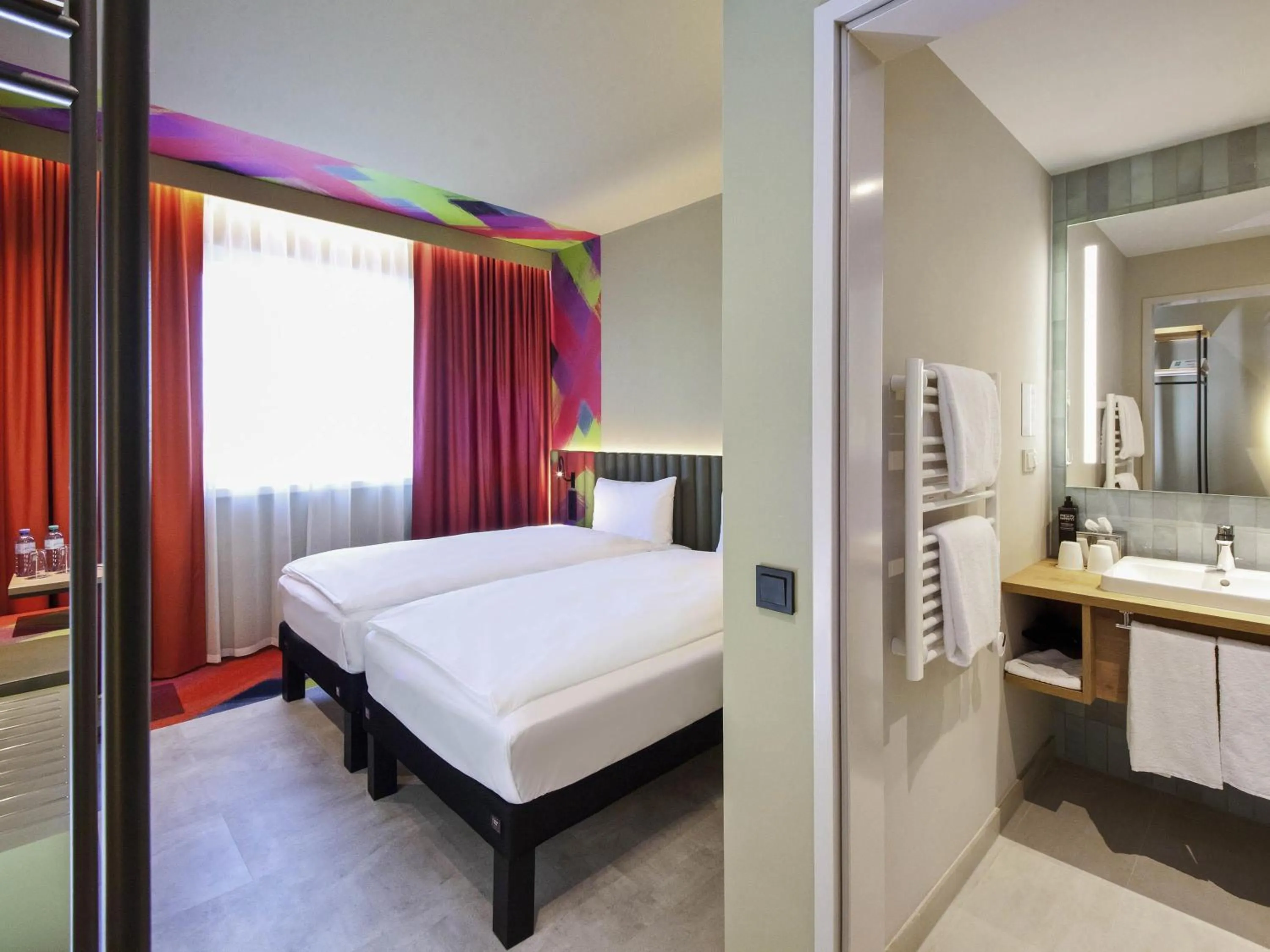 Bedroom, Bed in ibis Styles Parndorf Neusiedler See