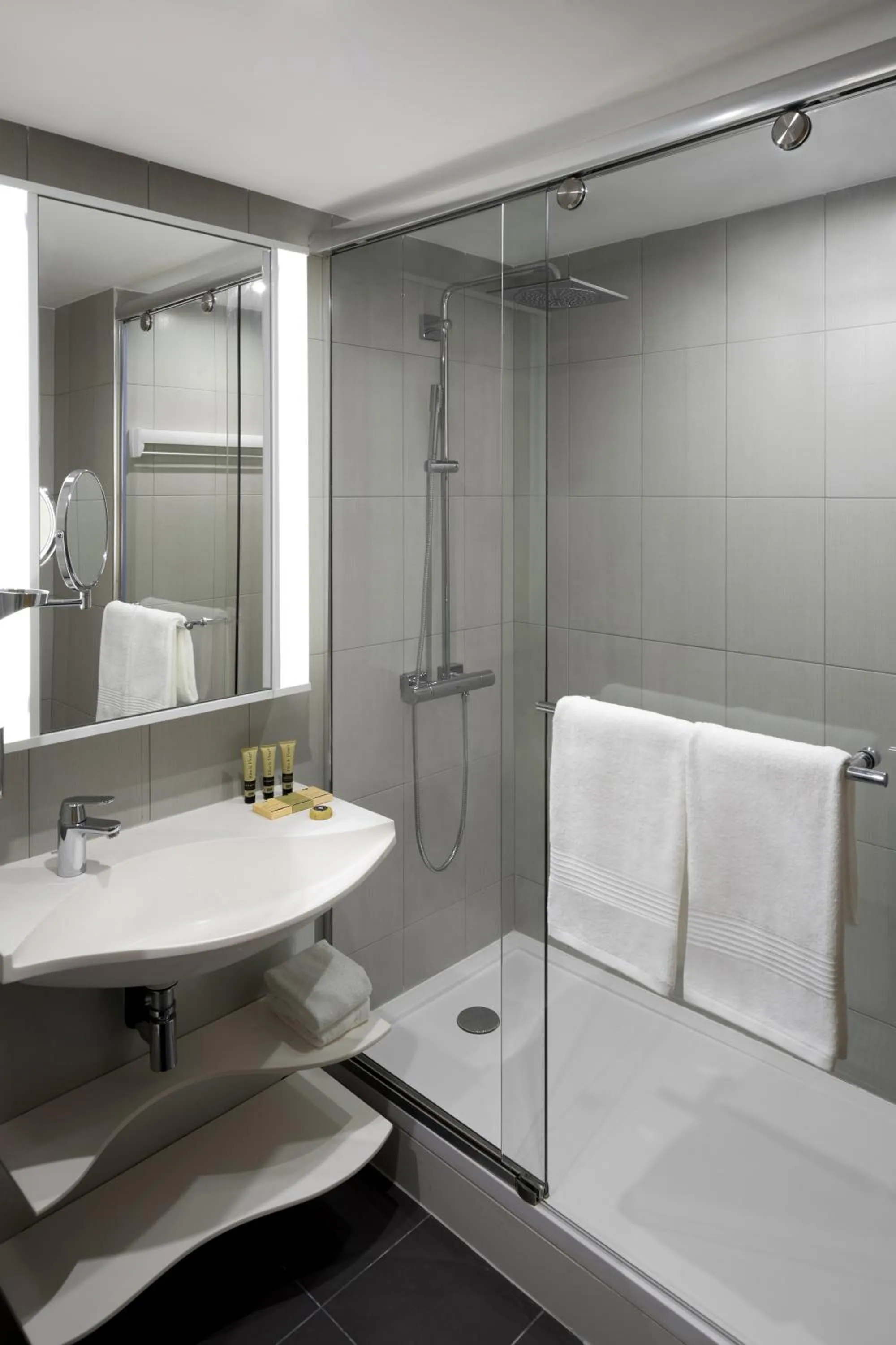 Shower in ibis Jeddah City Center