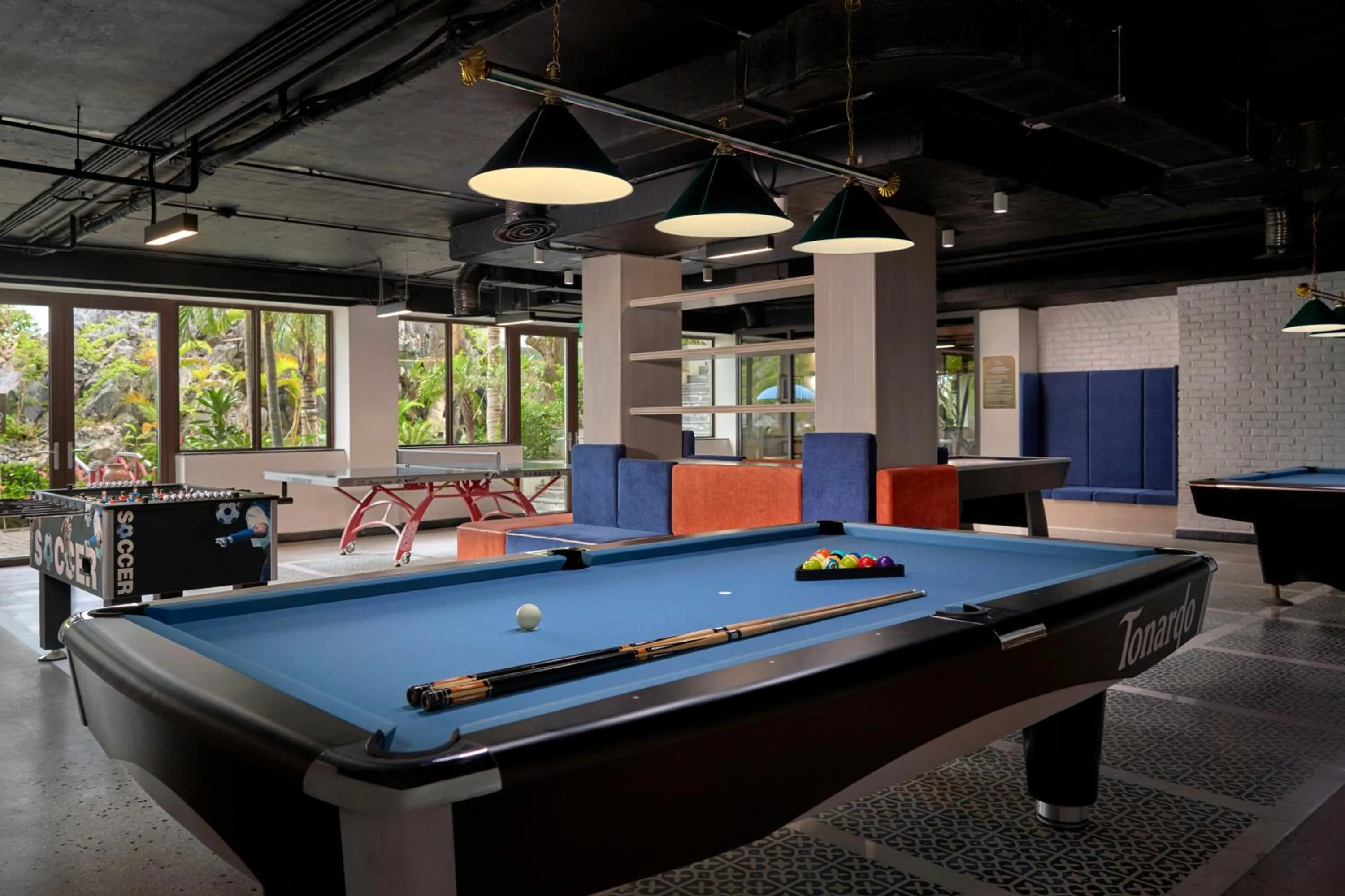 Billiard in Hôtel Perle d'Orient Cat Ba - MGallery