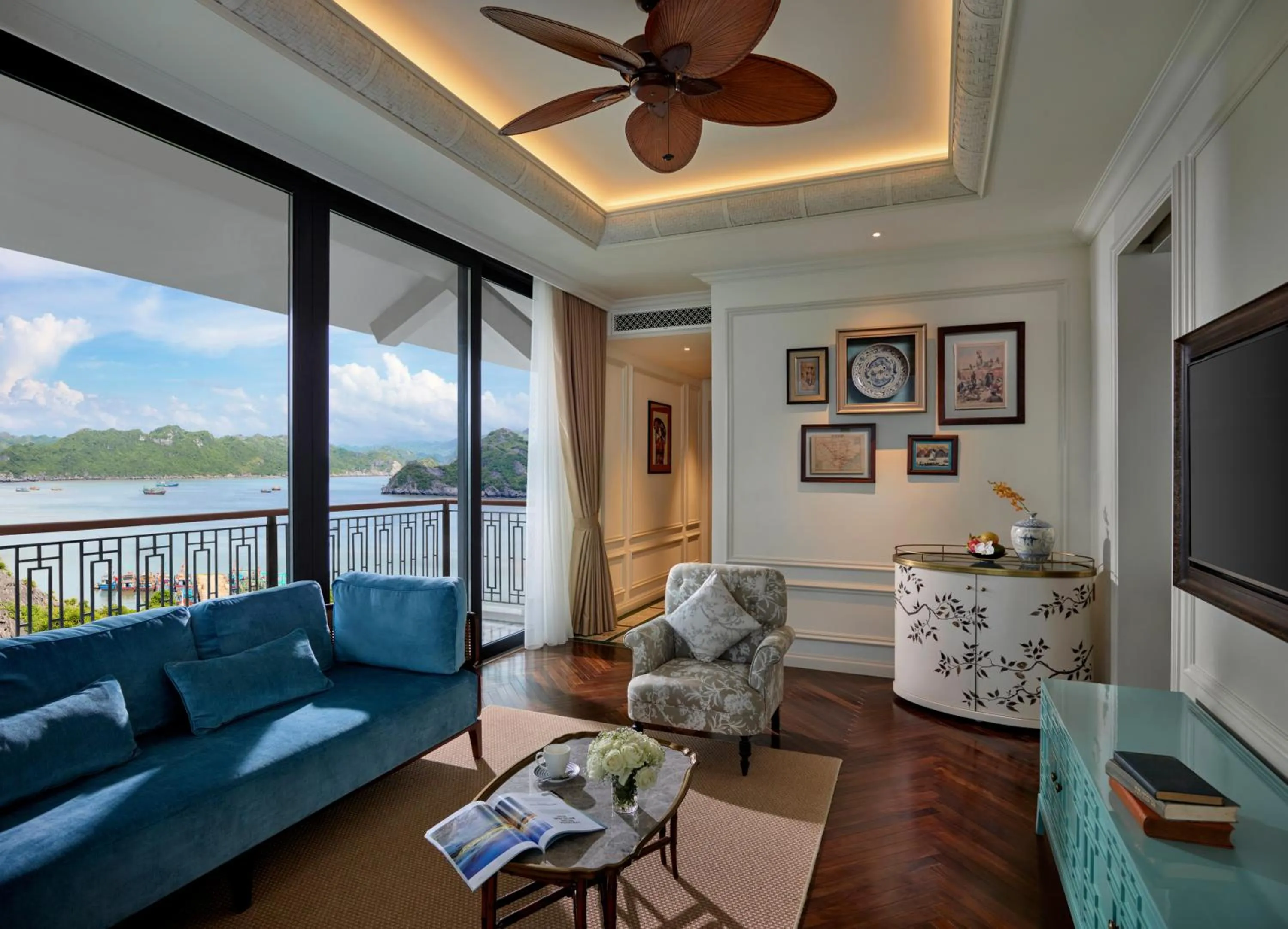 Living room in Hôtel Perle d'Orient Cat Ba - MGallery