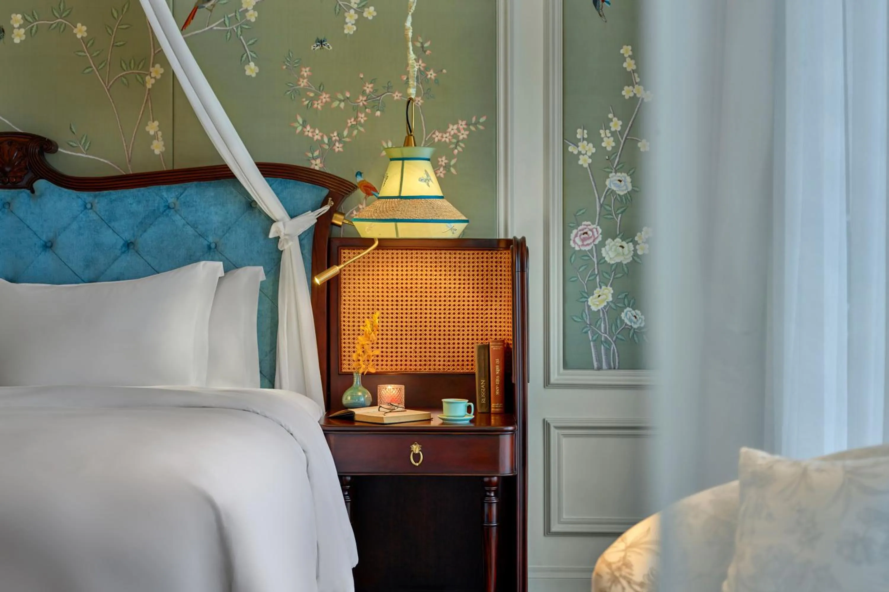 Bedroom, Bed in Hôtel Perle d'Orient Cat Ba - MGallery