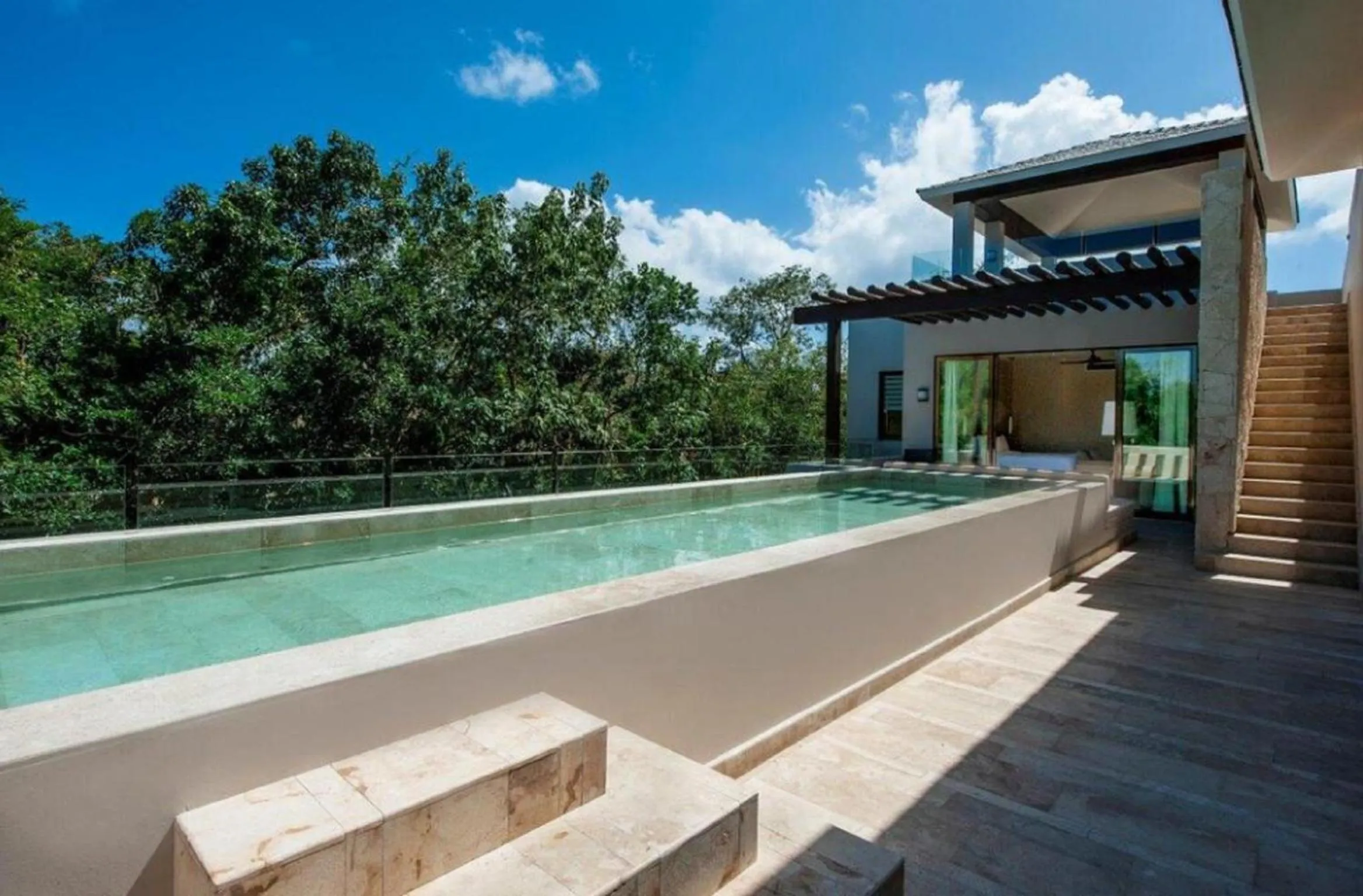 Swimming pool in Fairmont Heritage Place Mayakoba