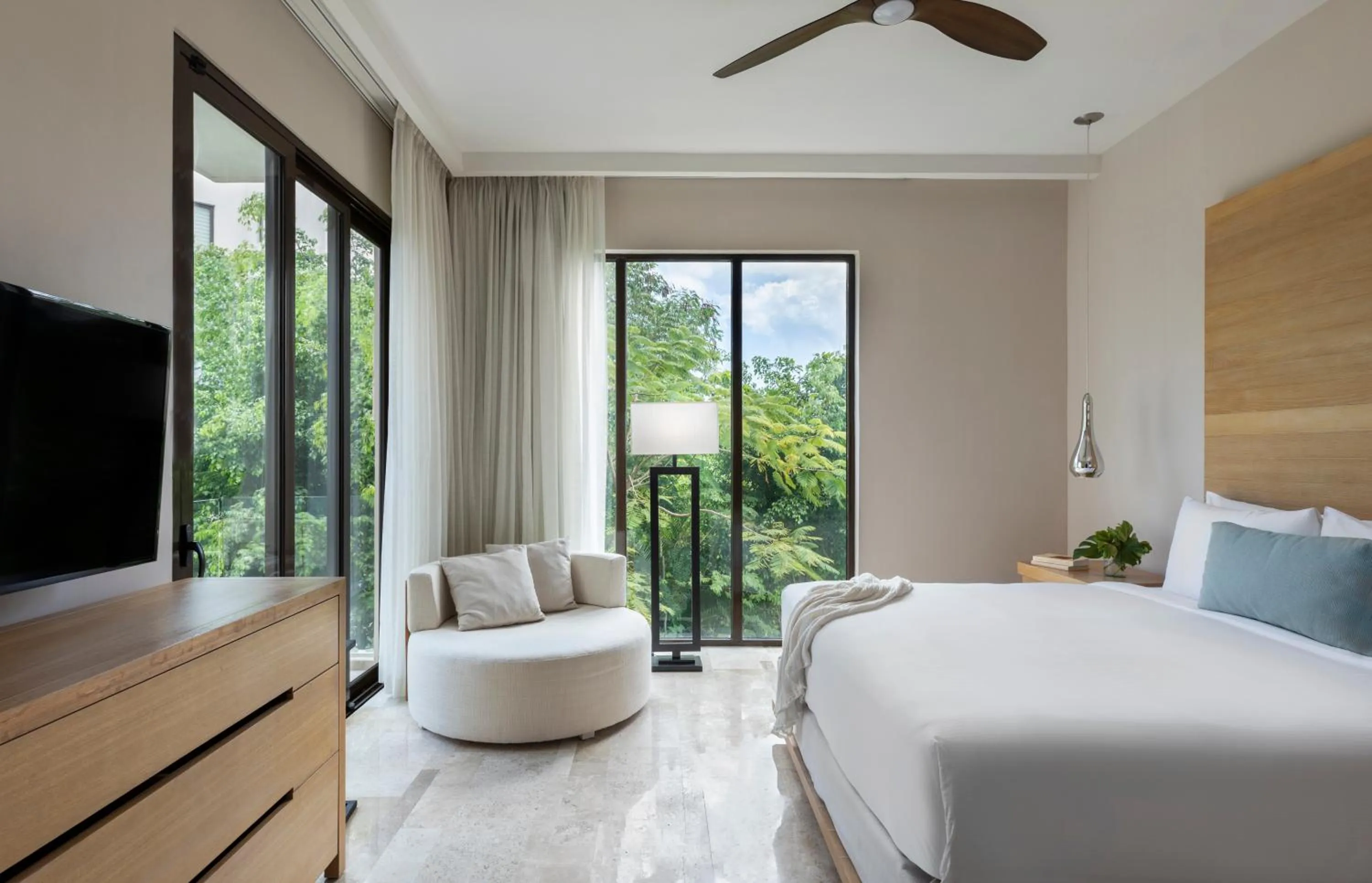 Bedroom, Bed in Fairmont Heritage Place Mayakoba
