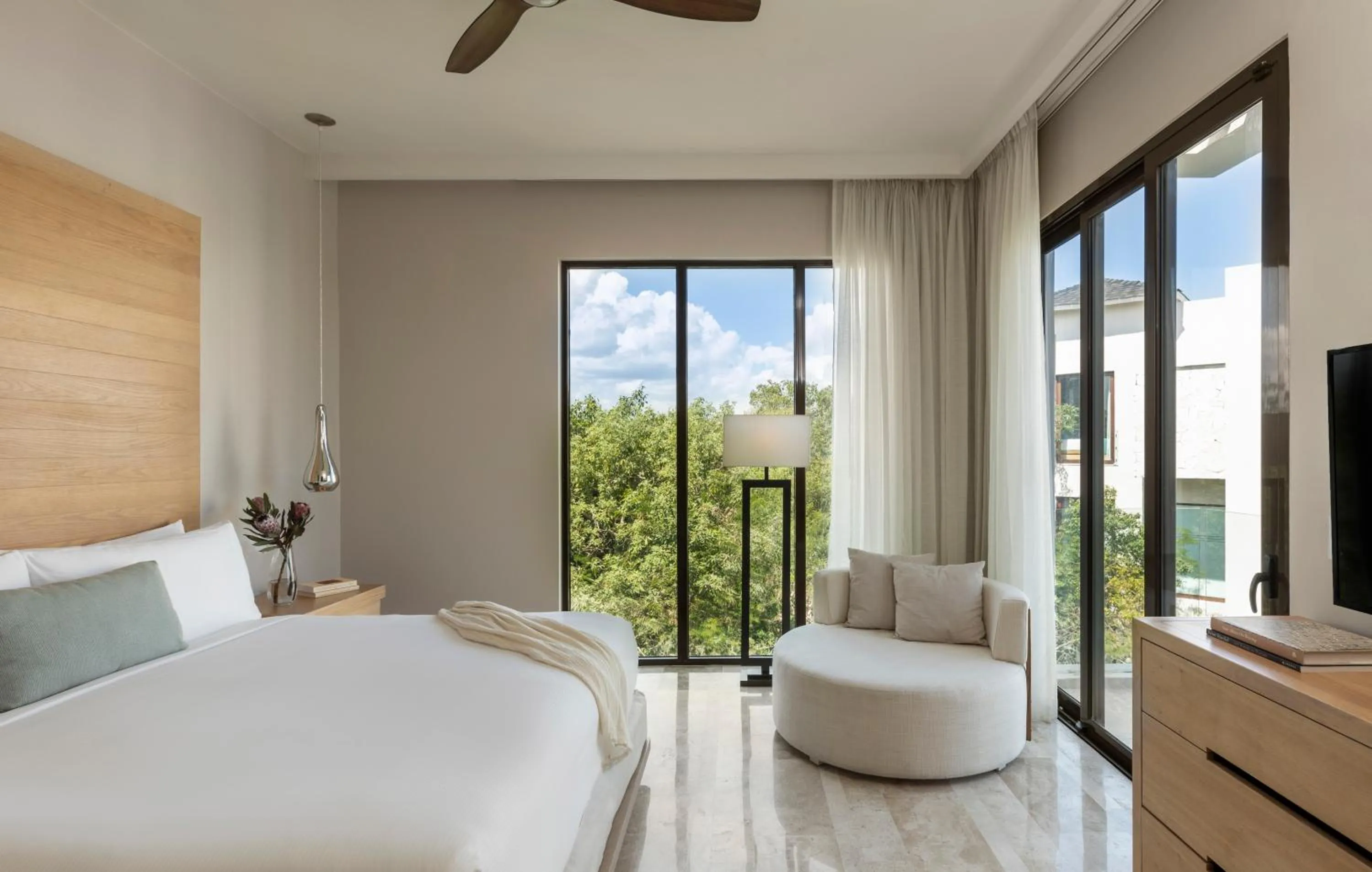 Bedroom, Bed in Fairmont Heritage Place Mayakoba
