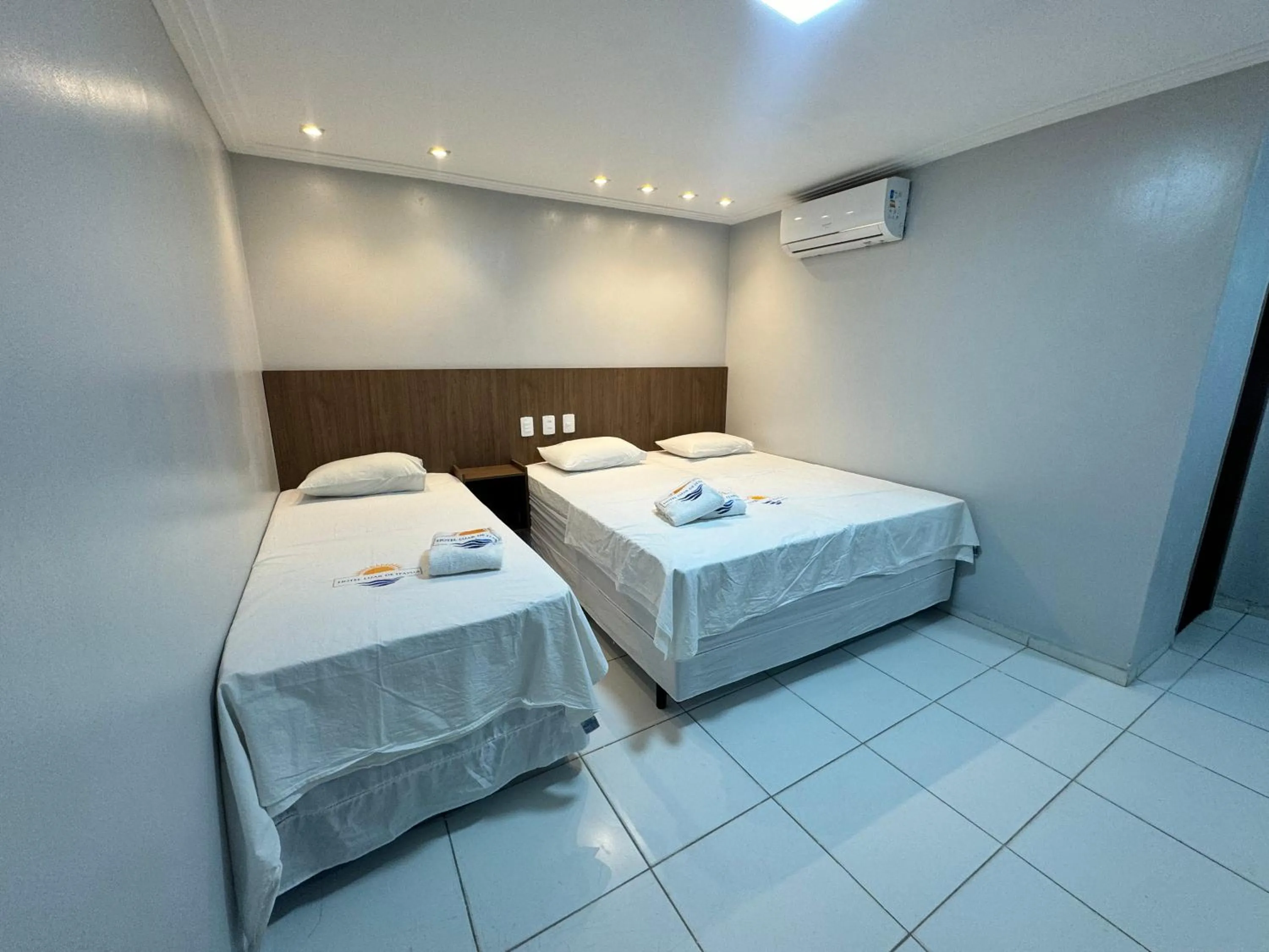 Bedroom, Bed in Hotel Luar de Itapua