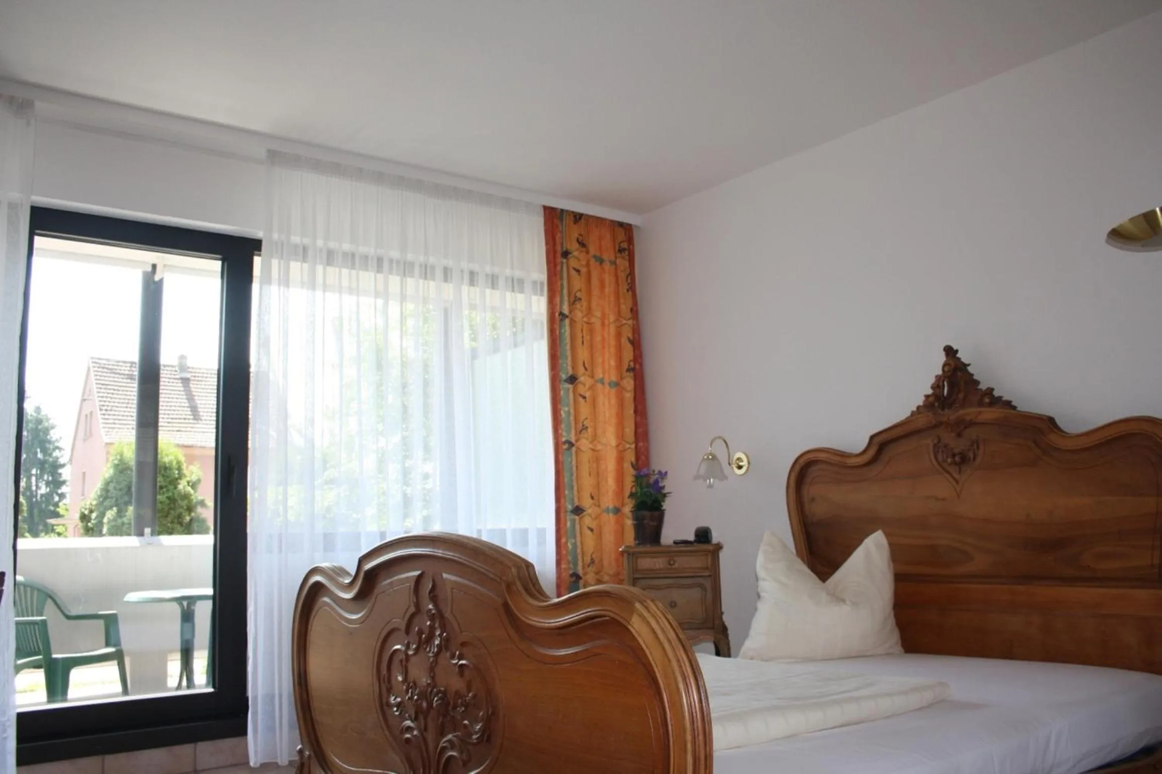 Photo of the whole room, Bed in Bawelsberger Hof