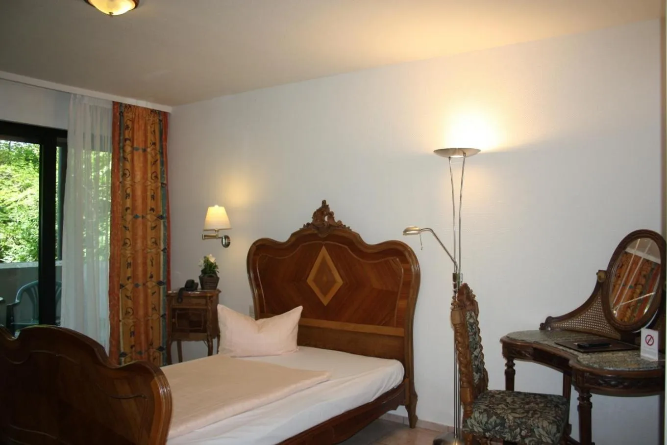 Photo of the whole room, Bed in Bawelsberger Hof