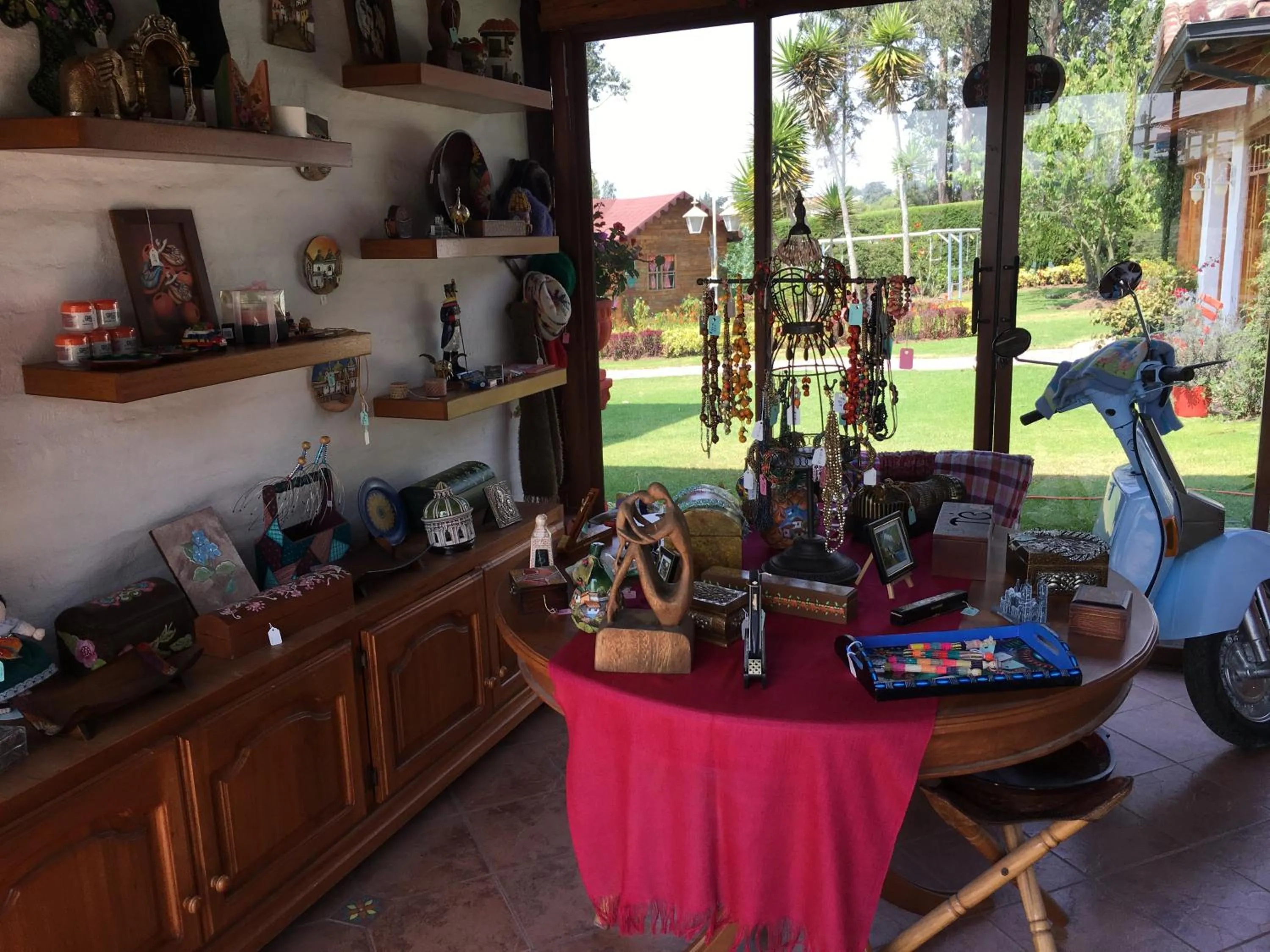 On-site shops in Casa d'Campo Tababela Hotel Boutique