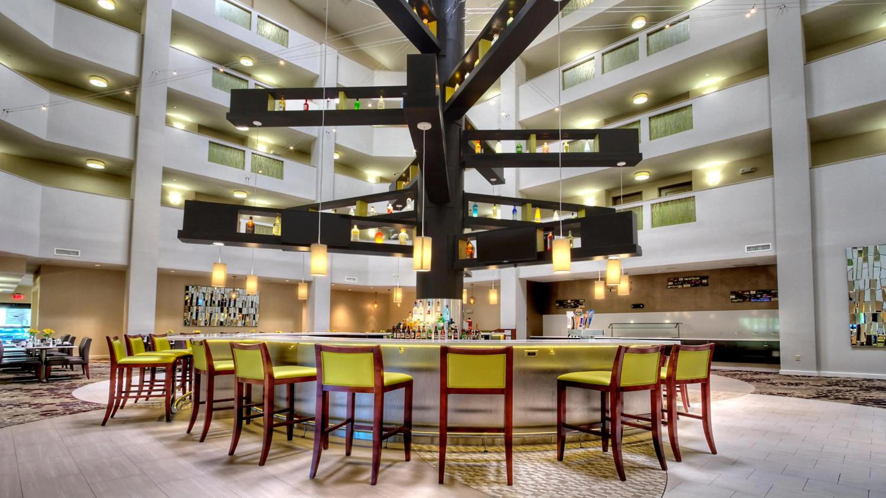 Lounge or bar in Holiday Inn & Suites Tupelo North by IHG