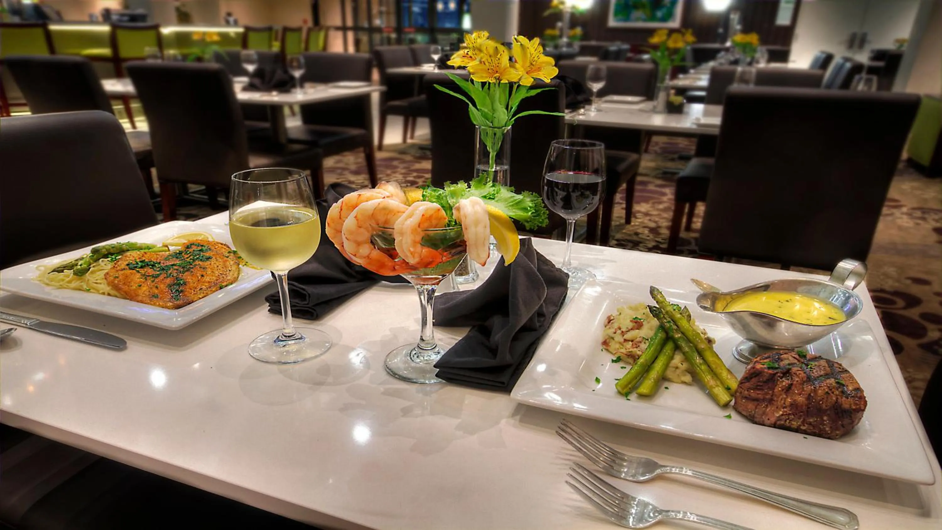 Restaurant/places to eat in Holiday Inn & Suites Tupelo North by IHG