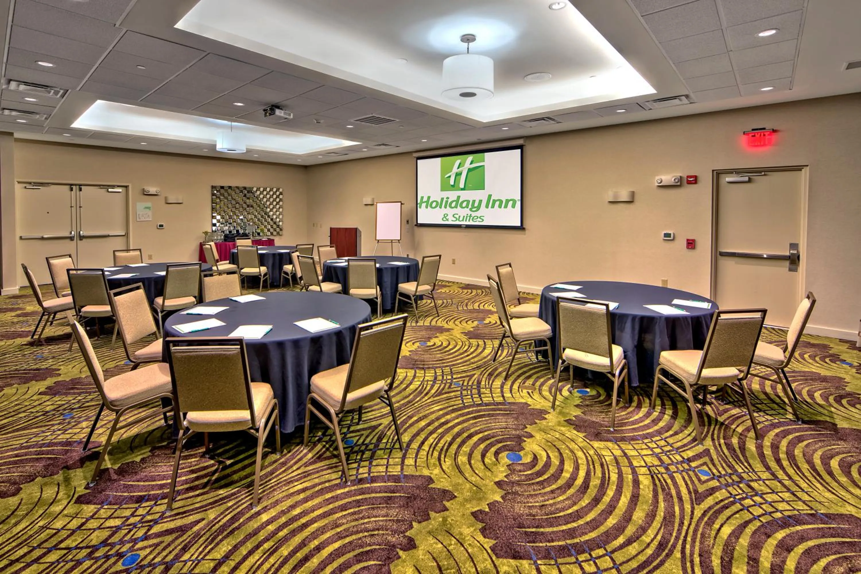 Meeting/conference room in Holiday Inn & Suites Tupelo North by IHG