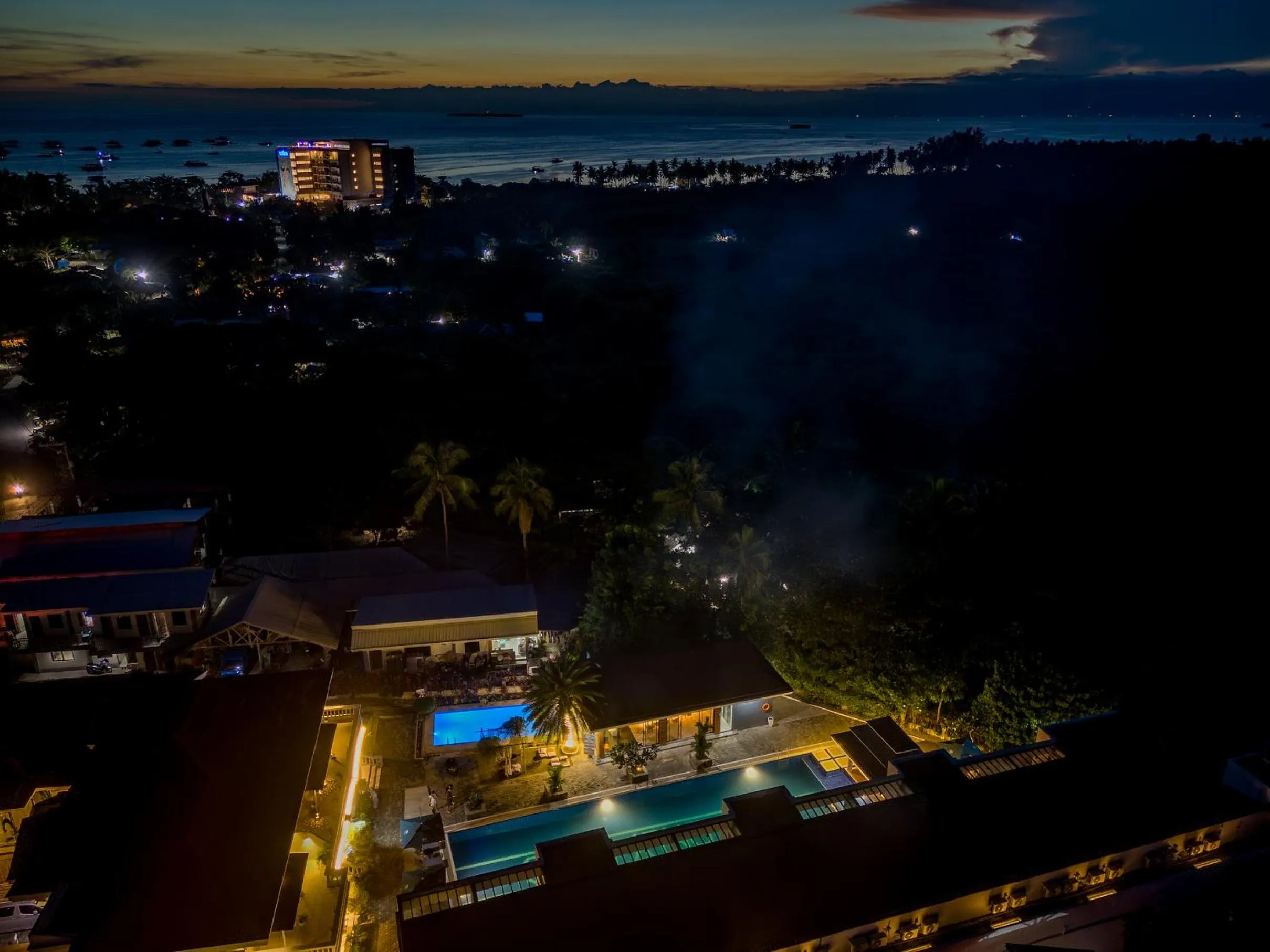 Night in Only Seed Resort 欧芮希度假酒店