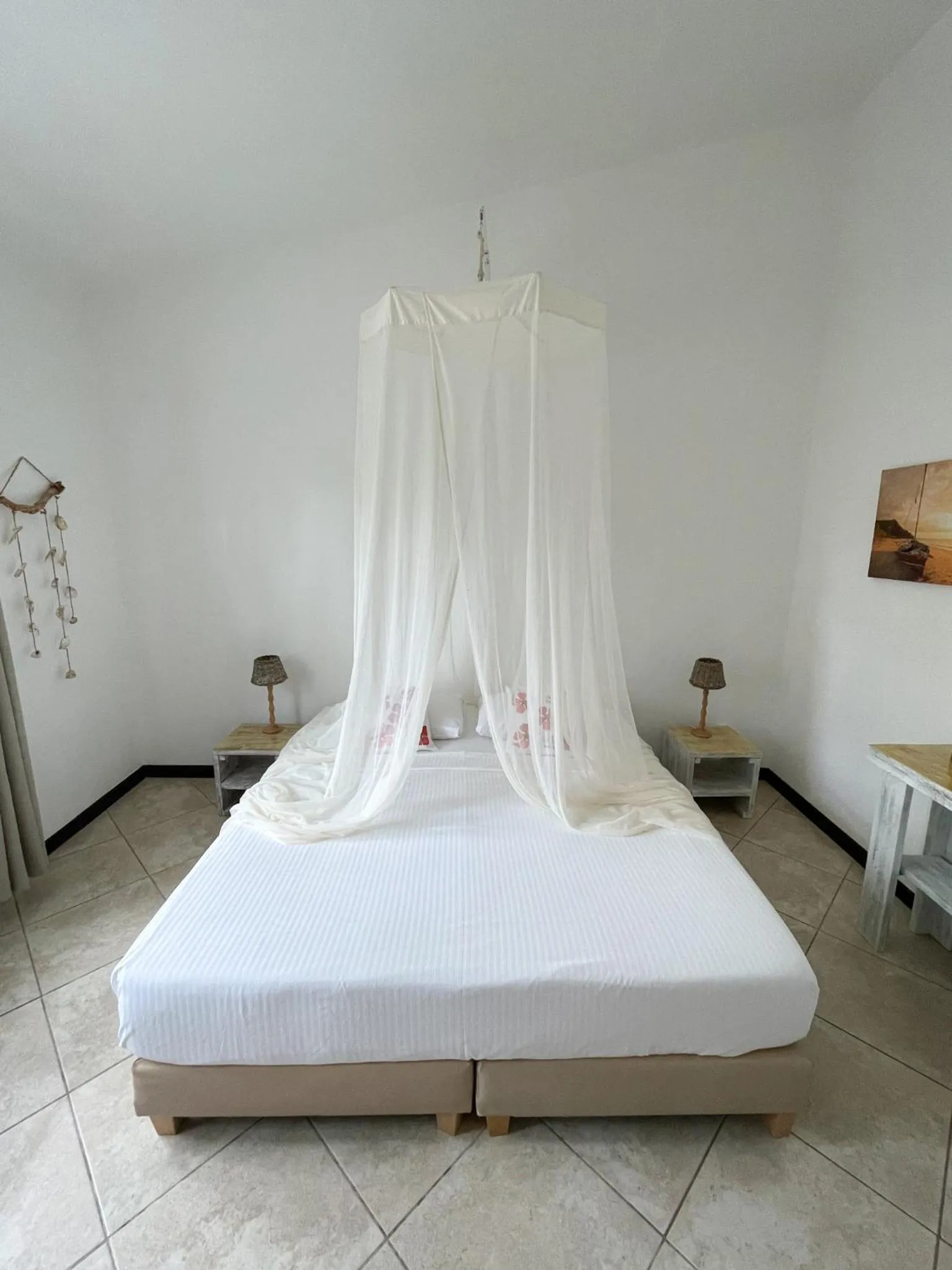 Bedroom, Bed in Hibiscus Beach House