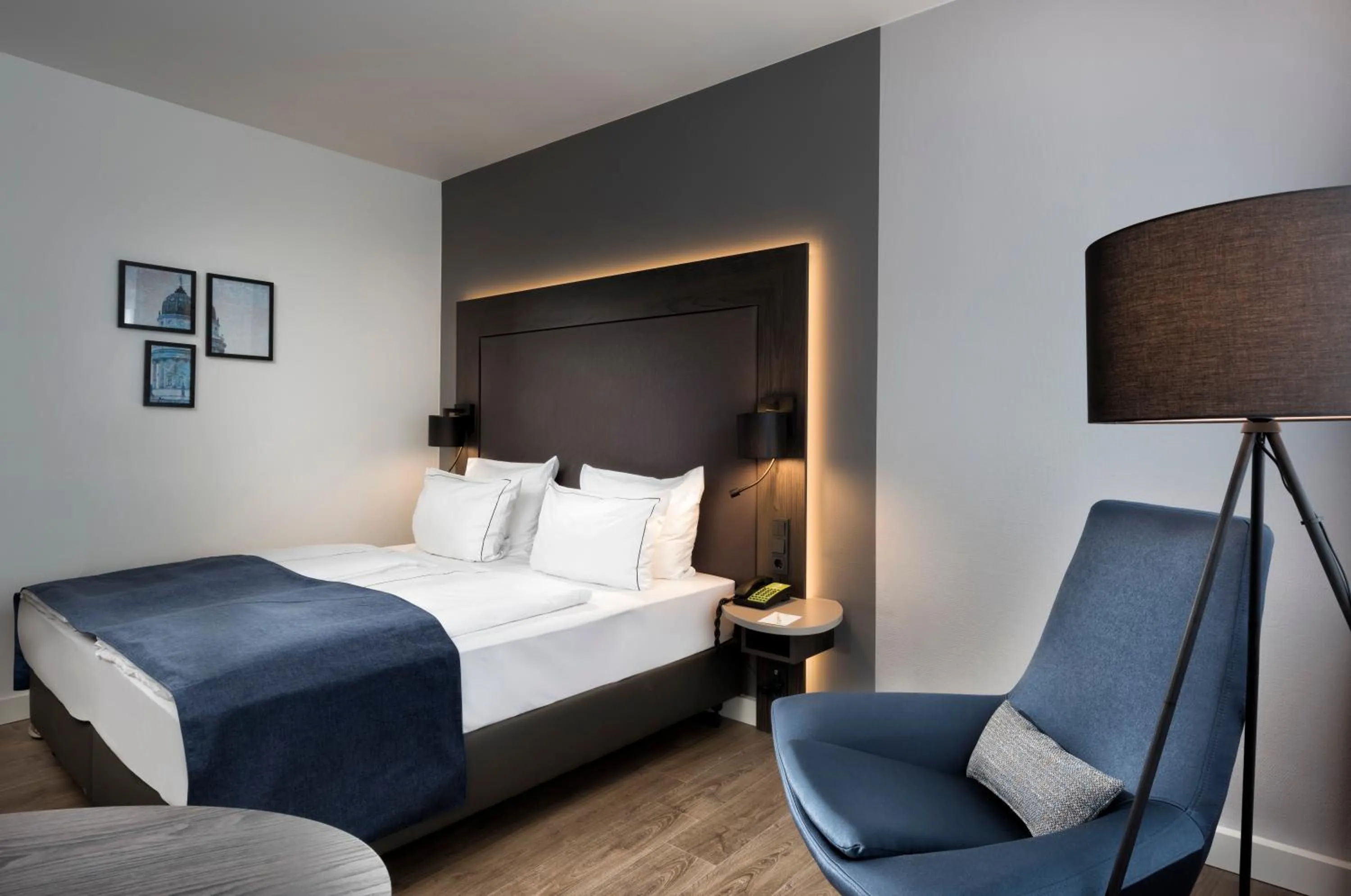 Bedroom, Bed in Holiday Inn Berlin City-West by IHG