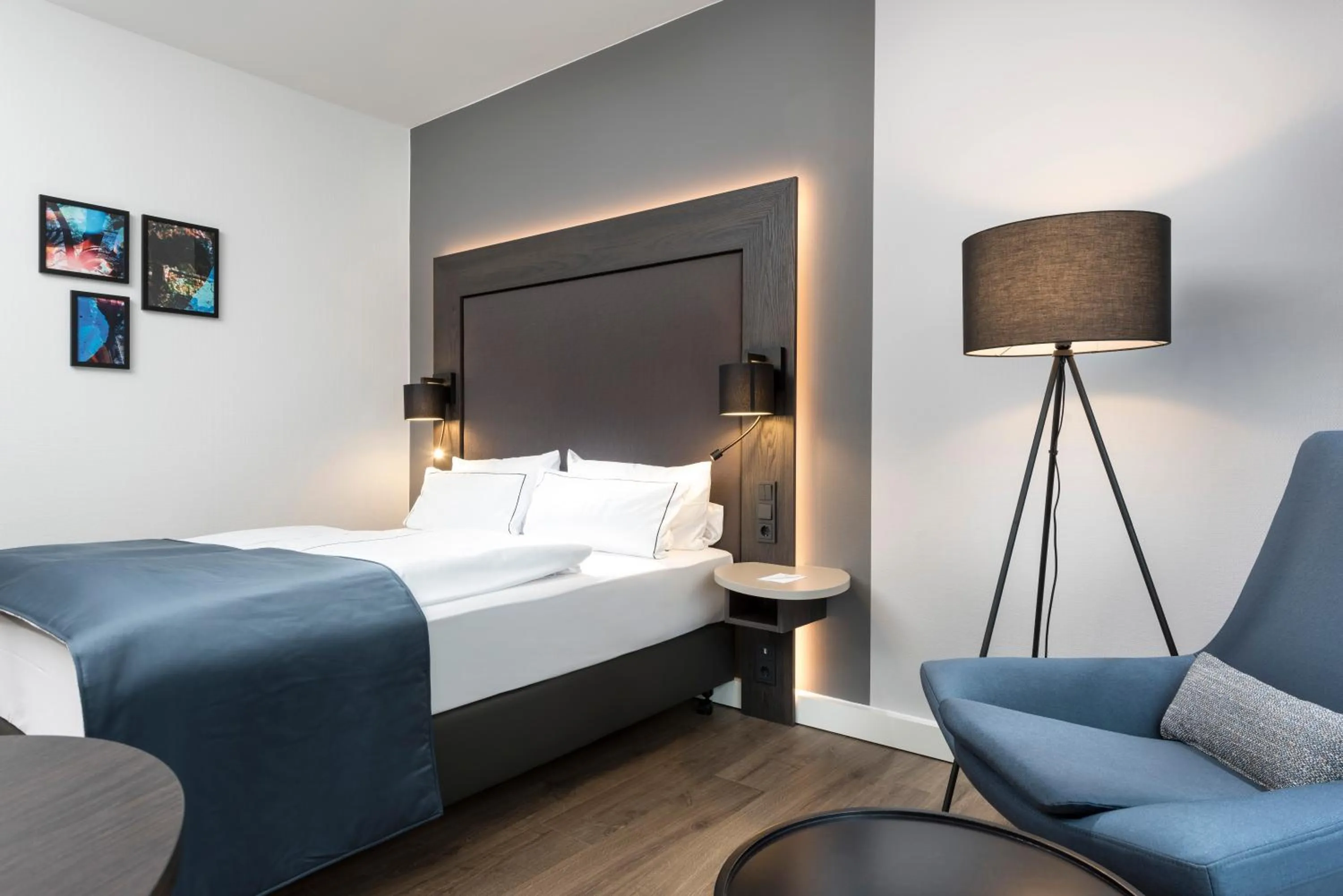 Bedroom, Bed in Holiday Inn Berlin City-West by IHG