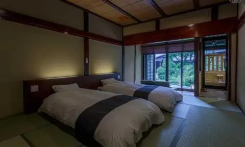 Bed in Ryugon
