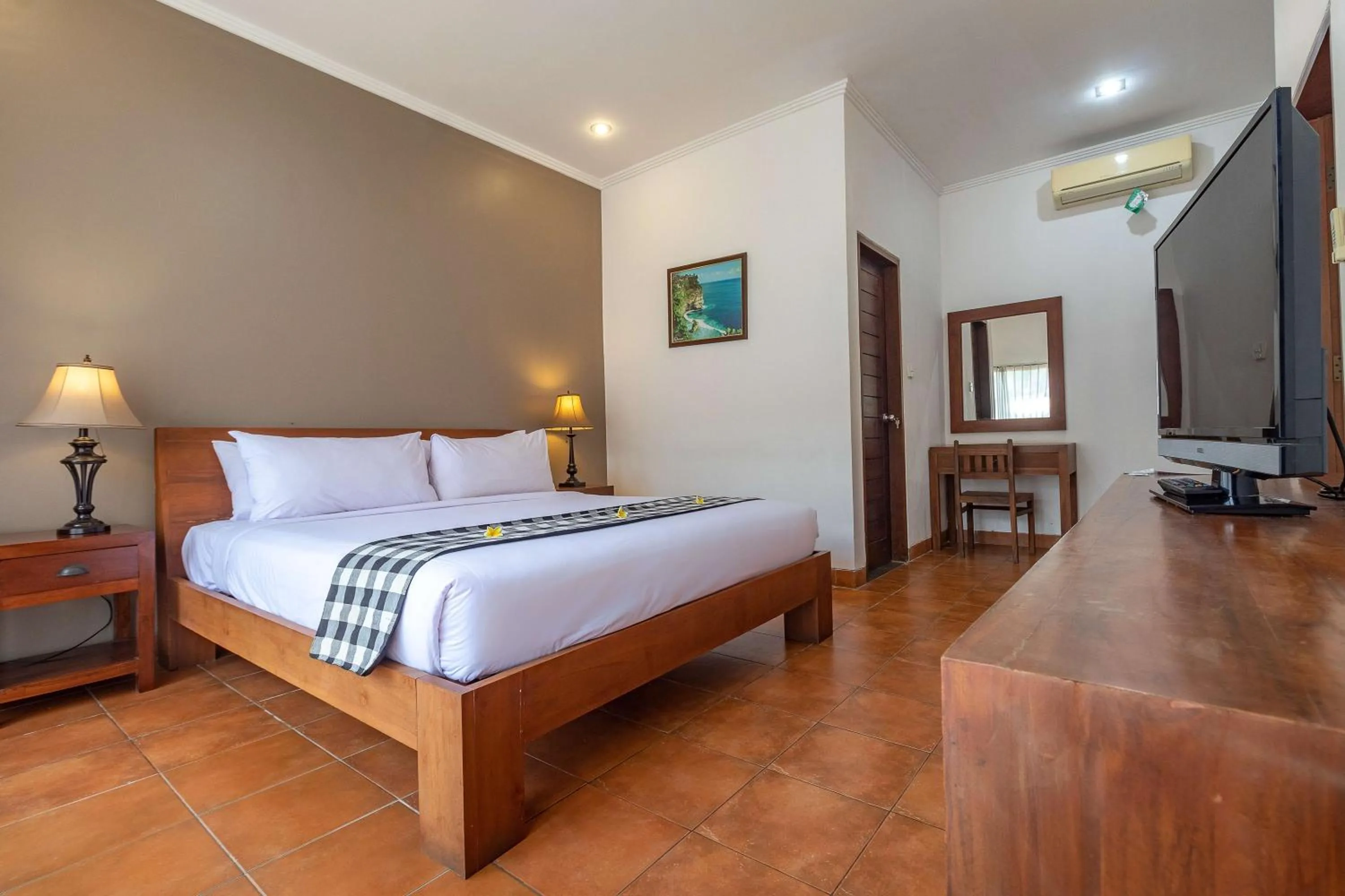 Photo of the whole room, Bed in Vidi Boutique Hotel