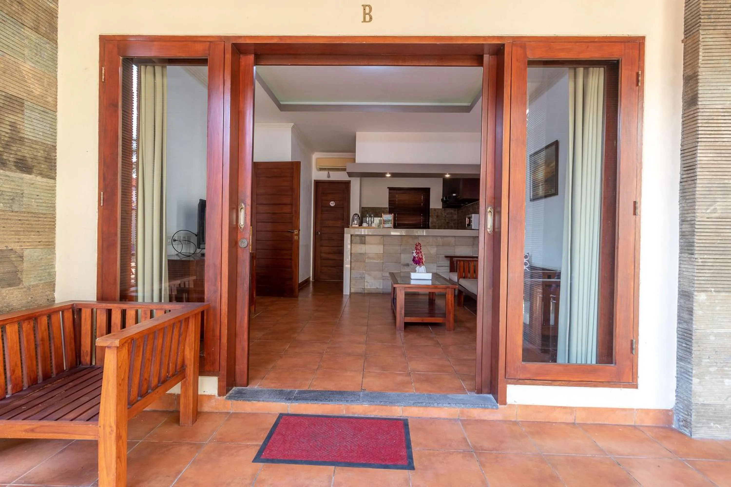 Seating area in Vidi Boutique Hotel