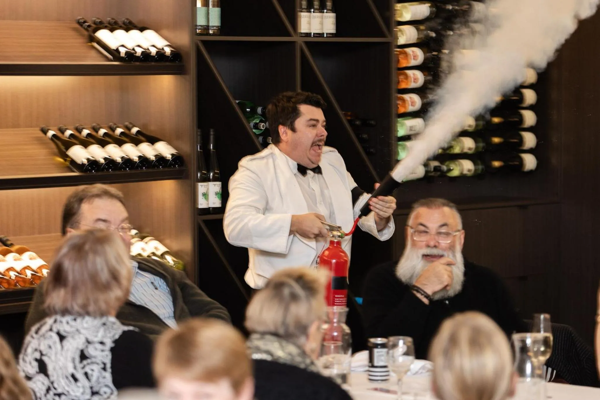 Restaurant/places to eat in International Hotel Wagga Wagga