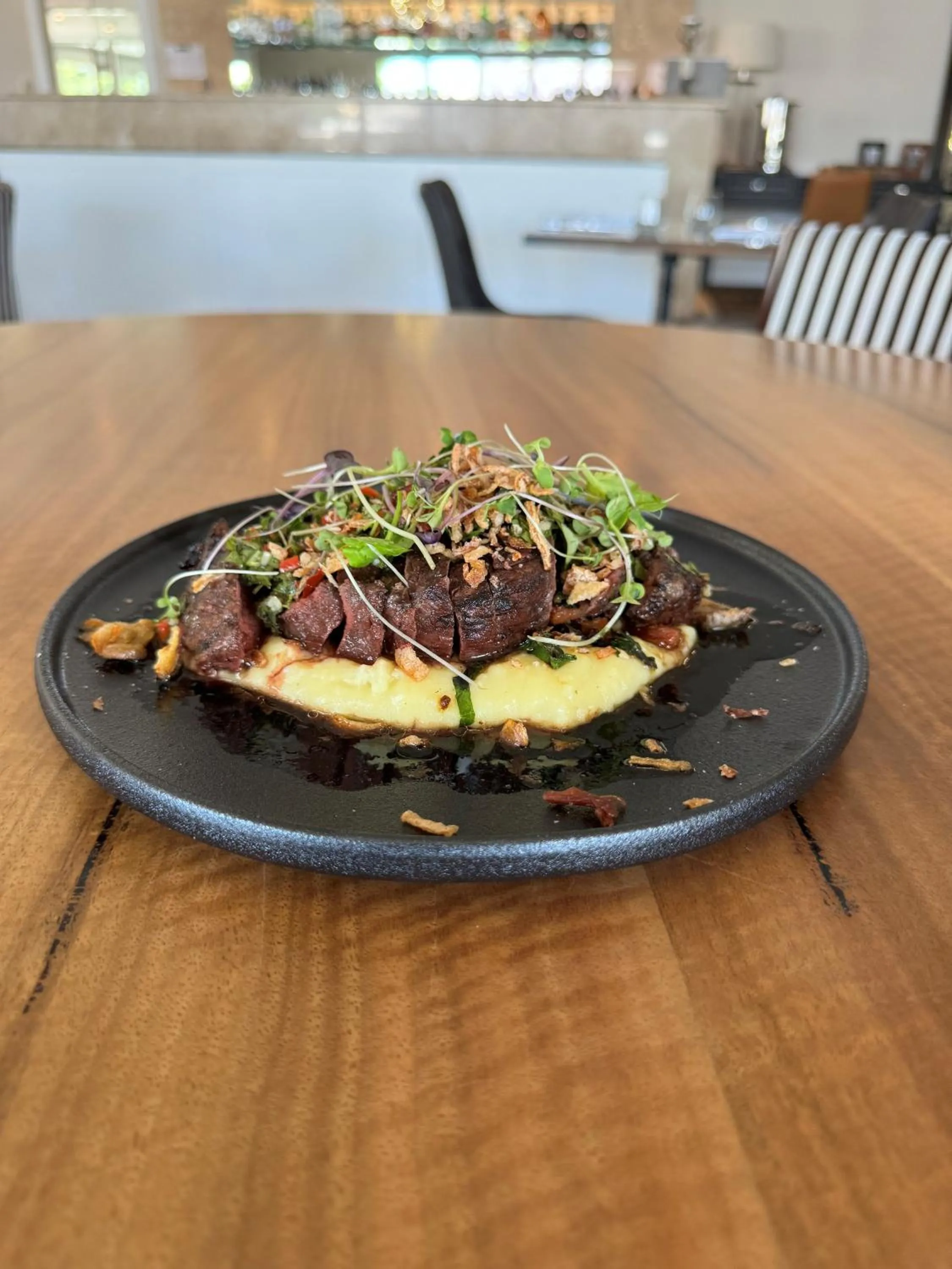 Restaurant/places to eat in International Hotel Wagga Wagga