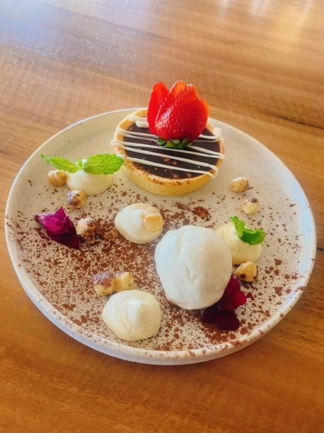 Restaurant/places to eat in International Hotel Wagga Wagga