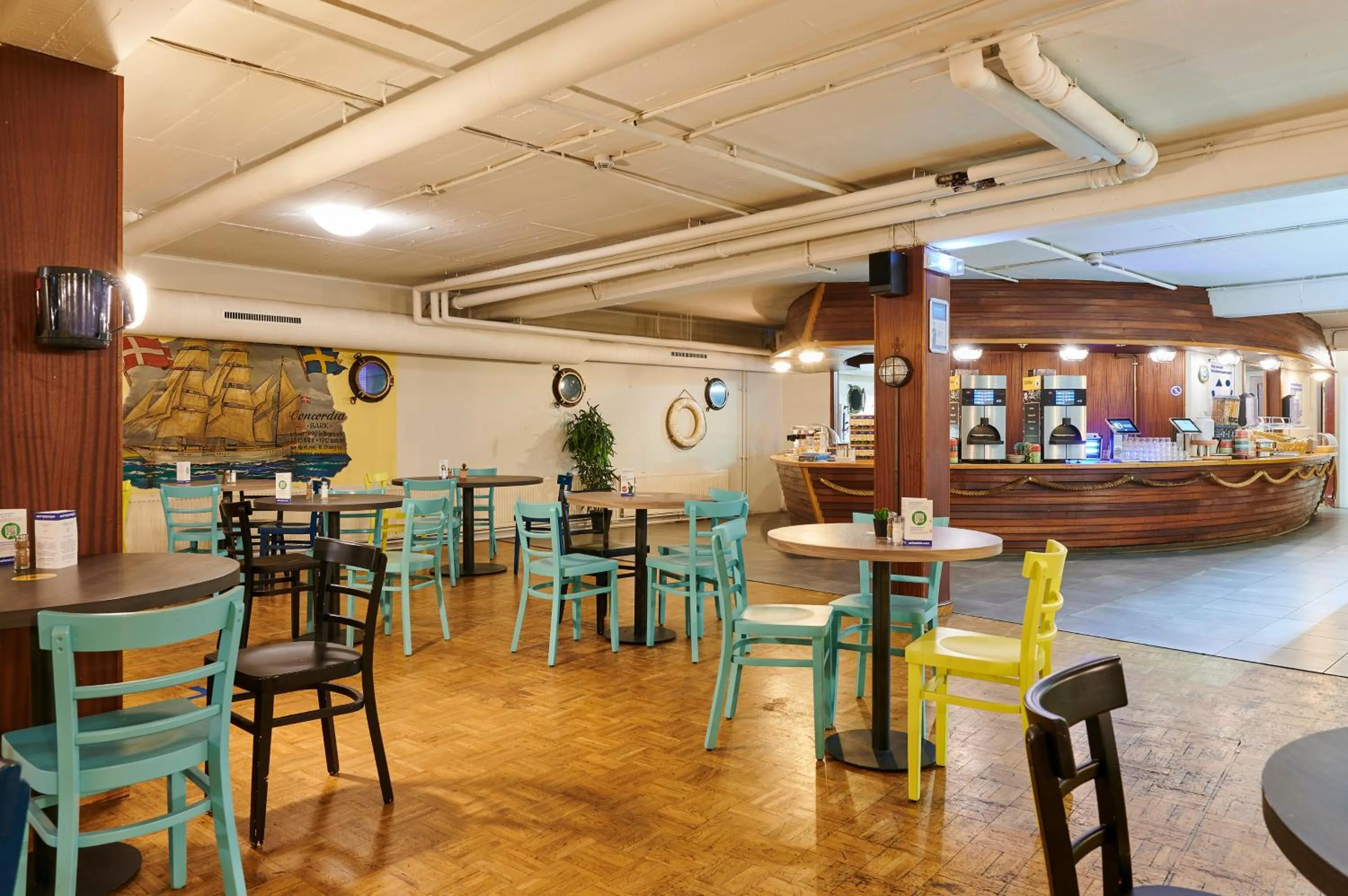 Breakfast in a&o Hamburg Reeperbahn