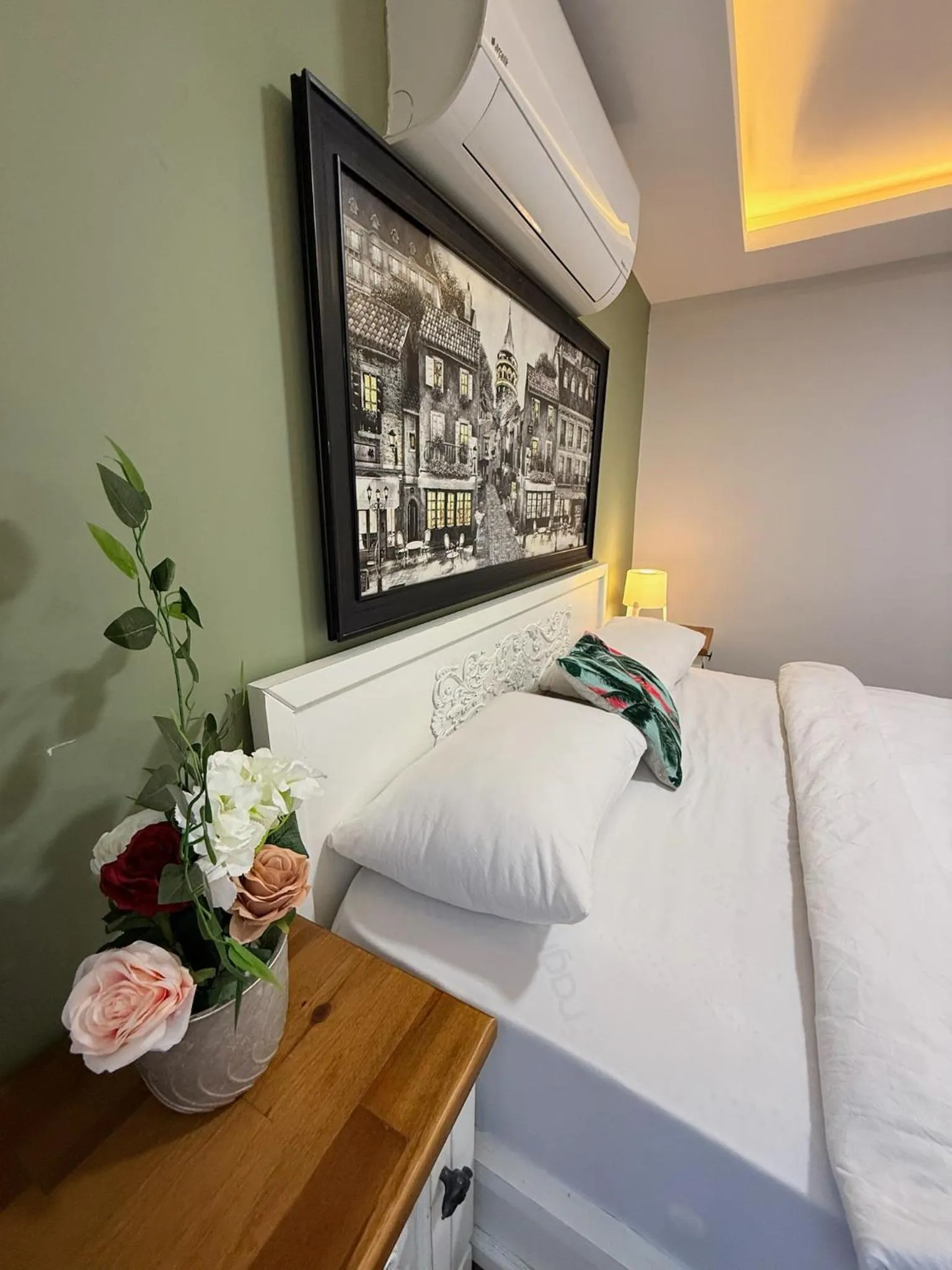 Bed in GV Suites Galata