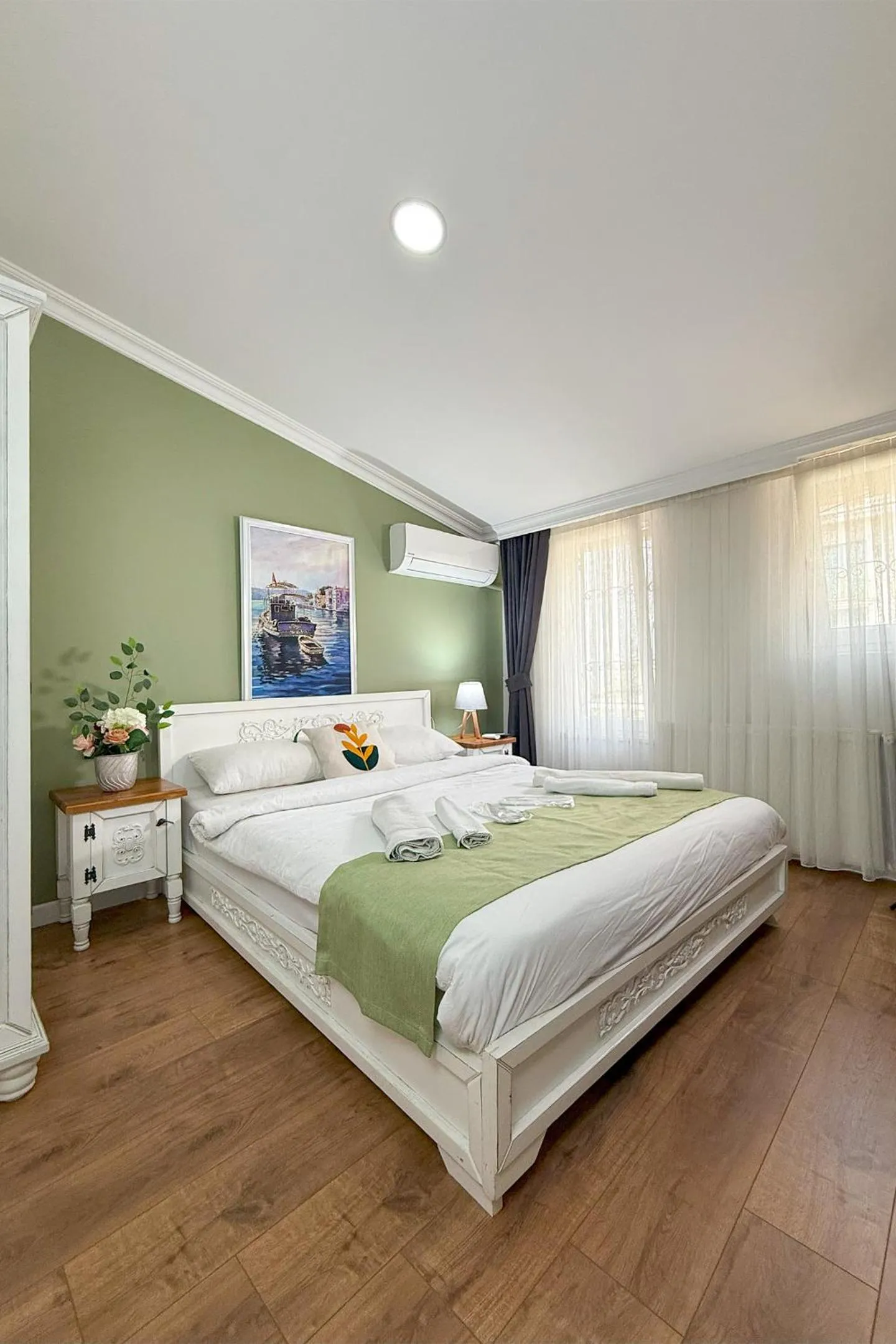 Bed in GV Suites Galata