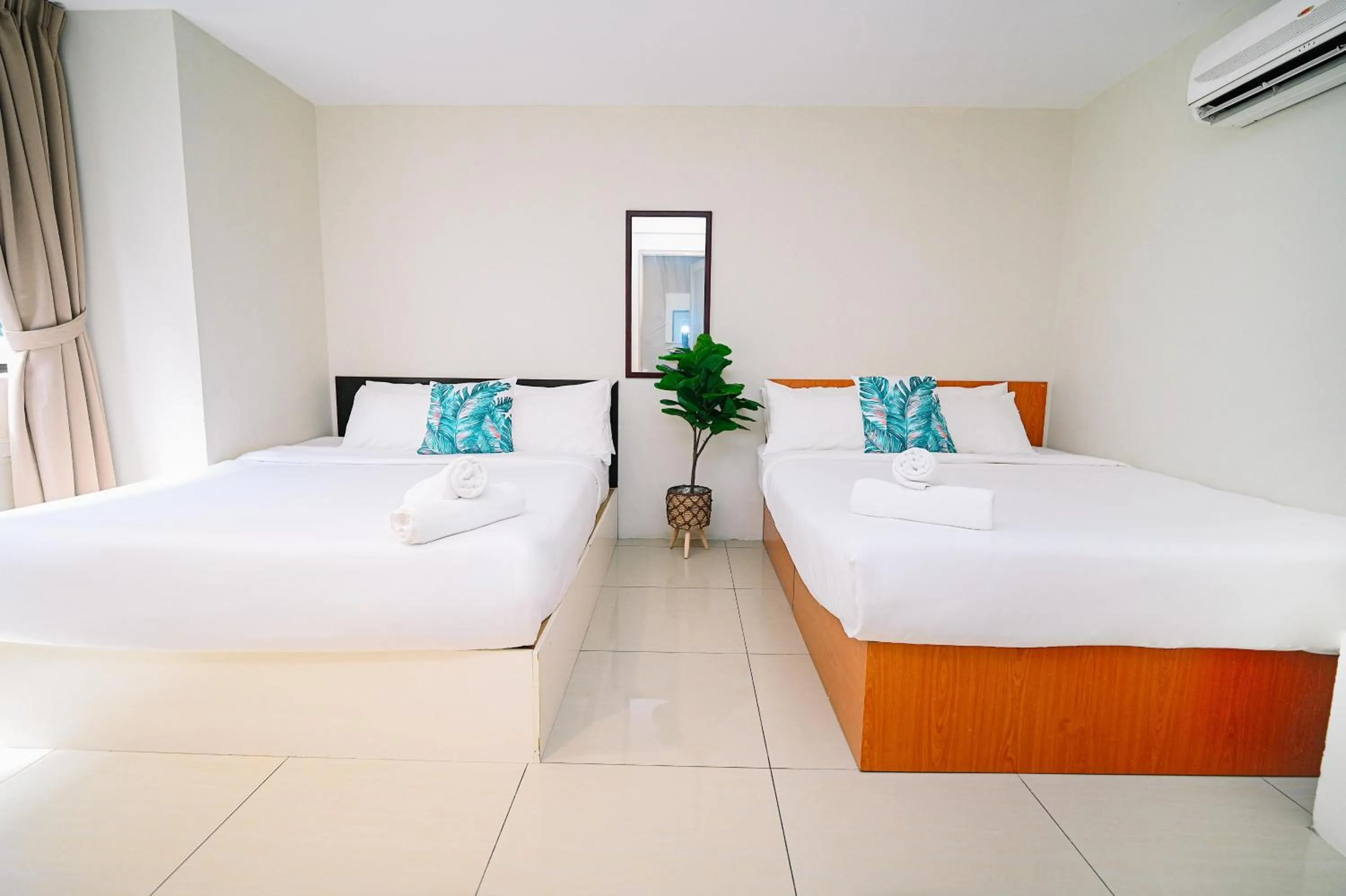 Bed in Swing & Pillows - KL Pekeliling formerly known as Swiss Cottage Hotel