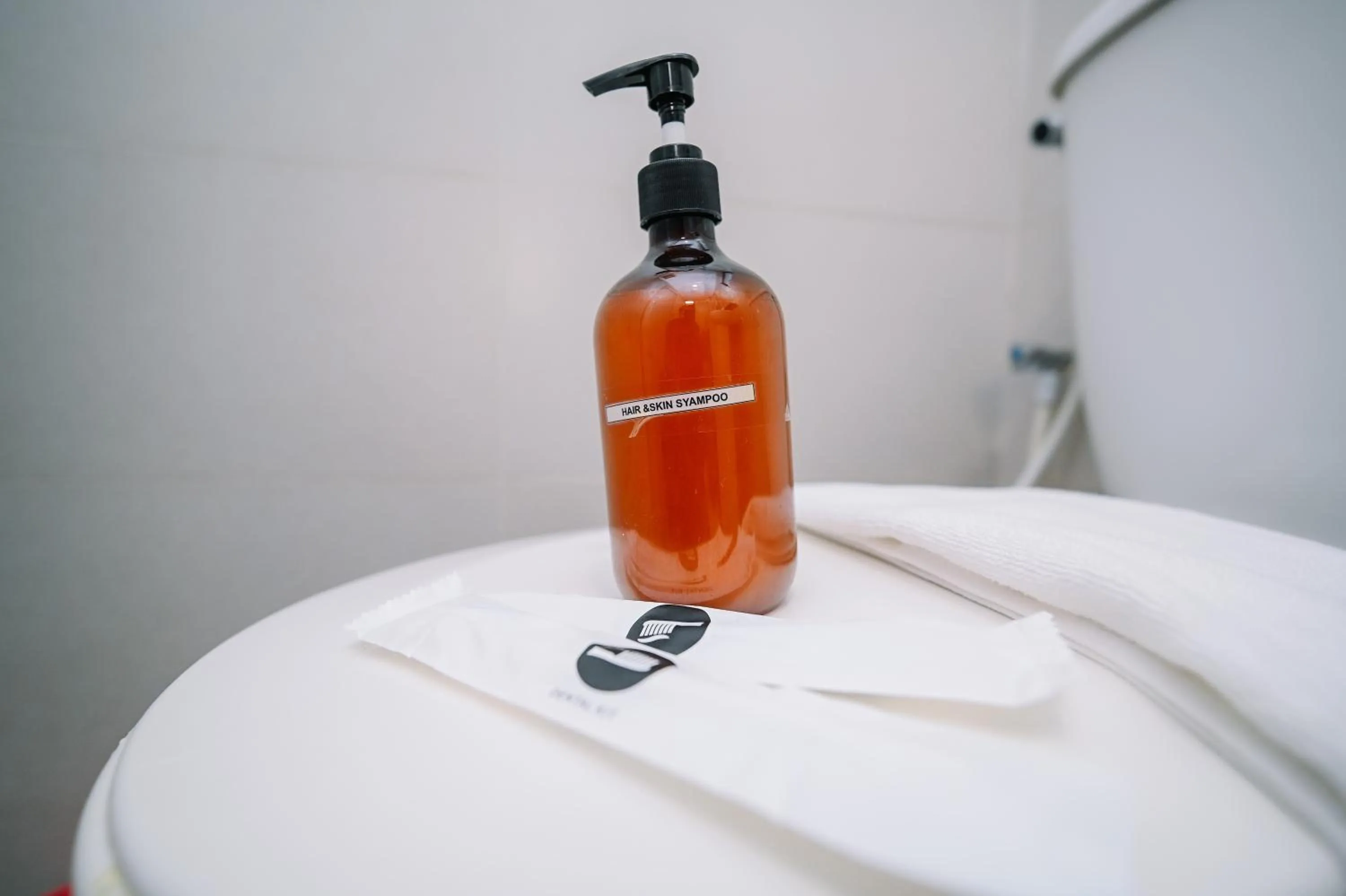 Swing & Pillows - KL Pekeliling formerly known as Swiss Cottage Hotel