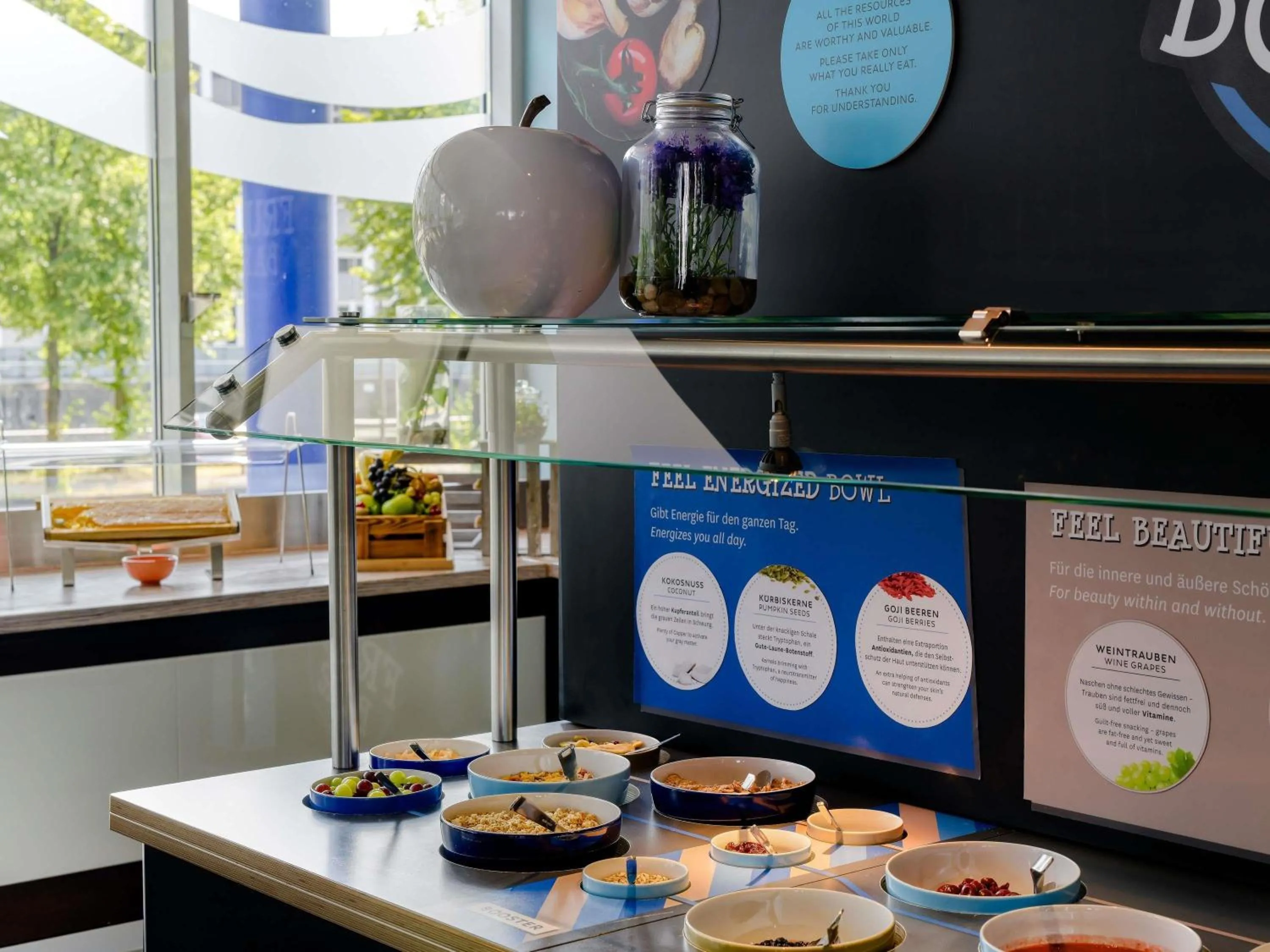 Breakfast in Novotel Köln City