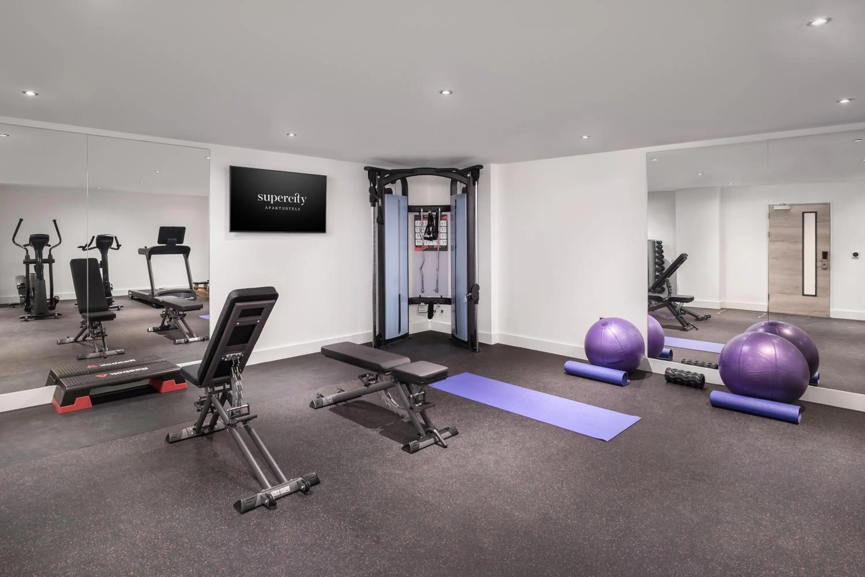 Fitness centre/facilities in Q Square by Supercity Aparthotels