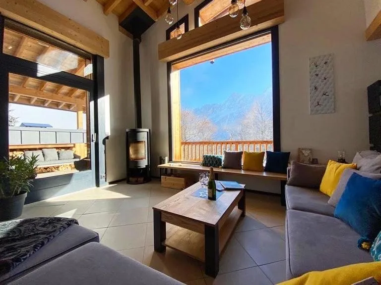 Chalet Mountain Vibes