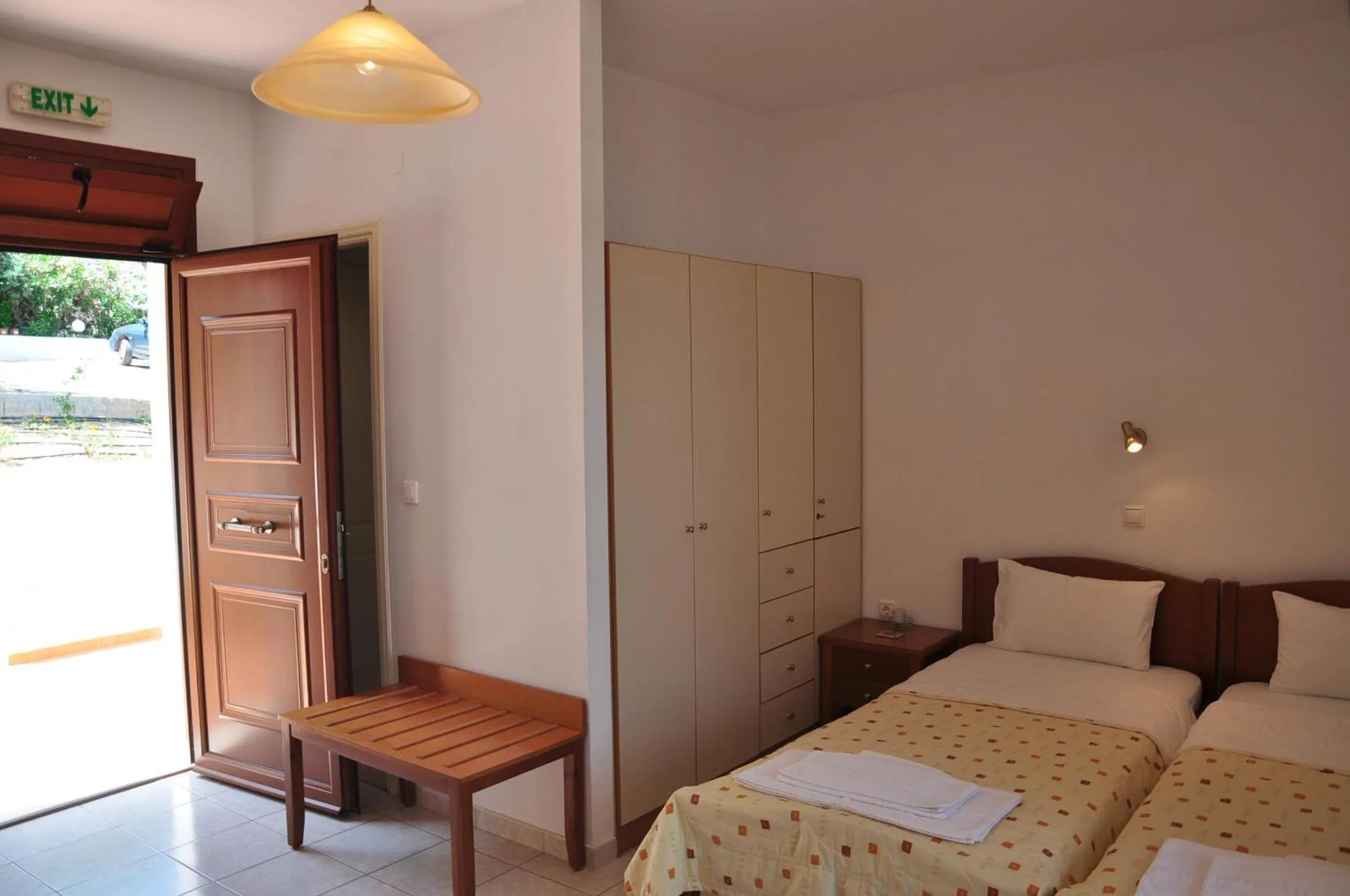 Shower, Bed in Kato Zakros Palace Apartments