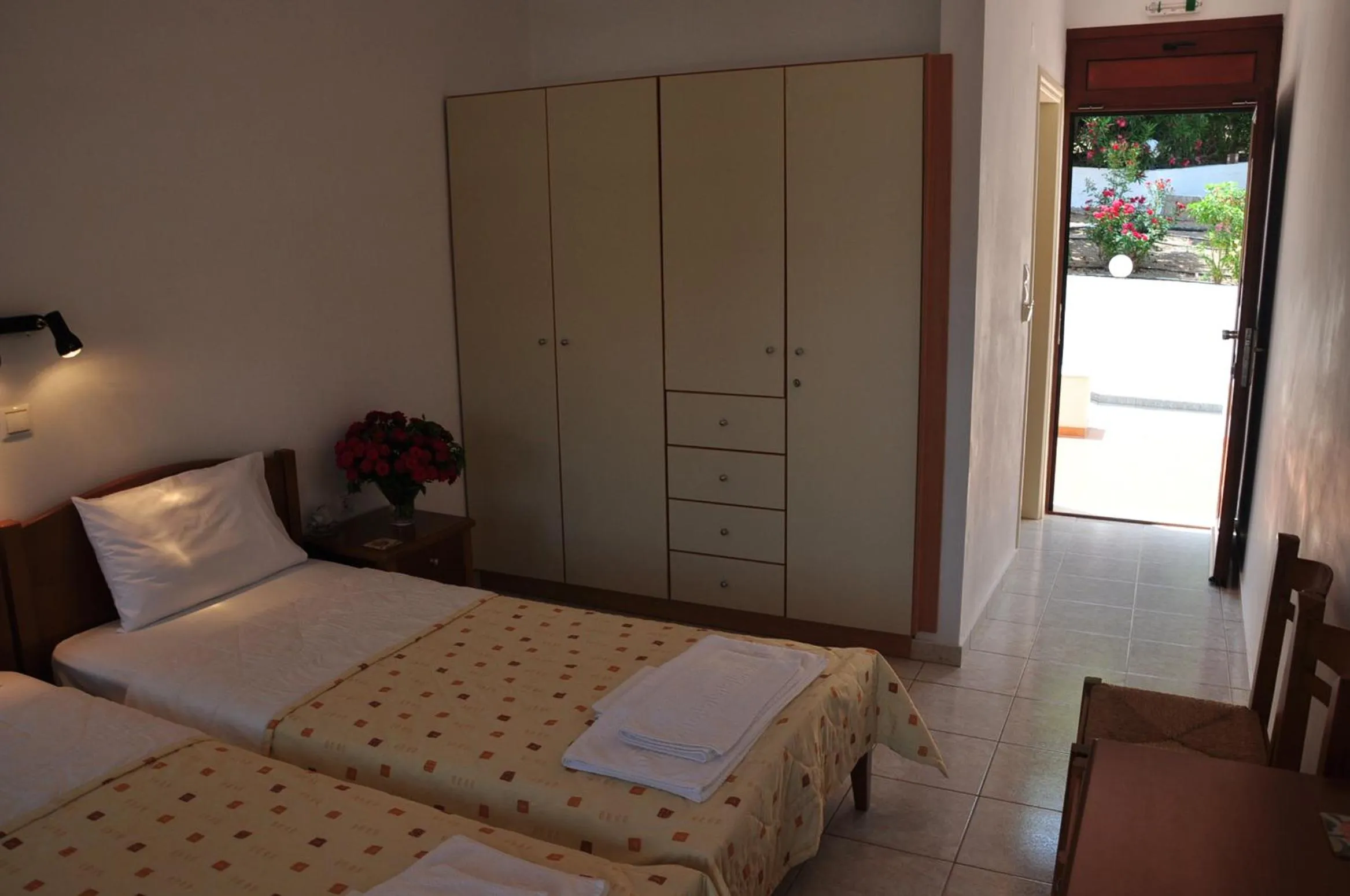 Shower, Bed in Kato Zakros Palace Apartments