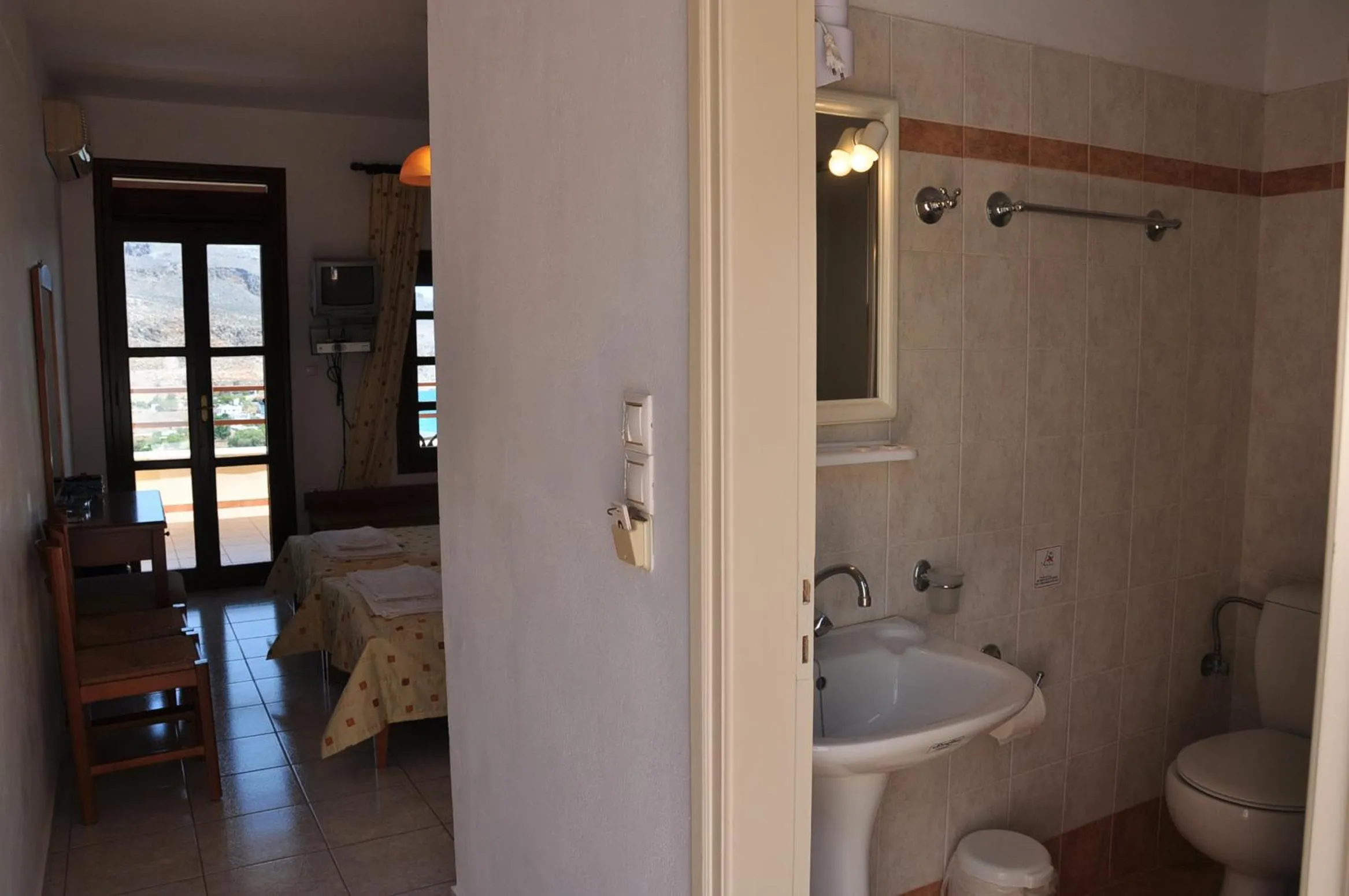 Shower in Kato Zakros Palace Apartments