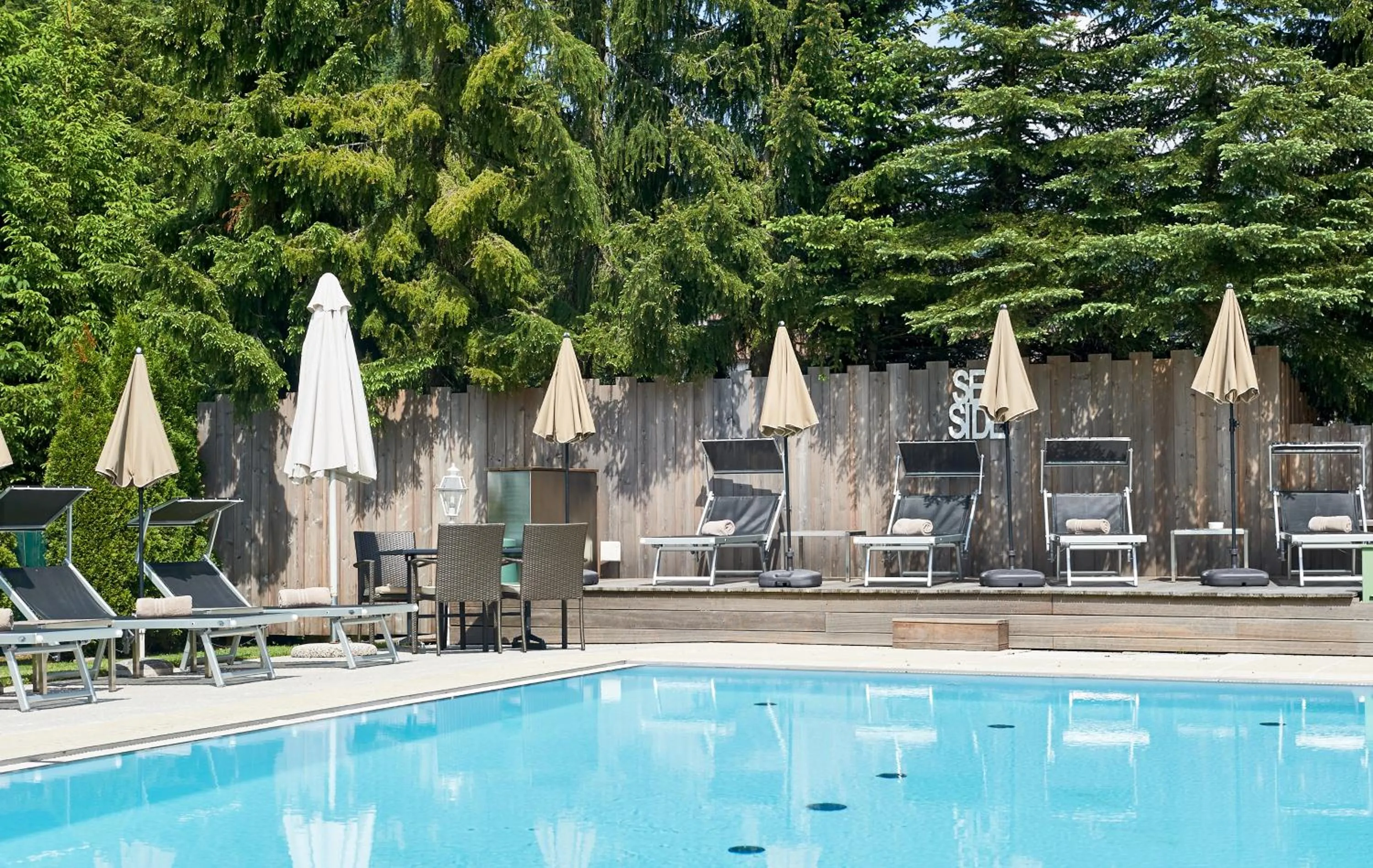 Swimming pool in Hotel Happy Filzmoos