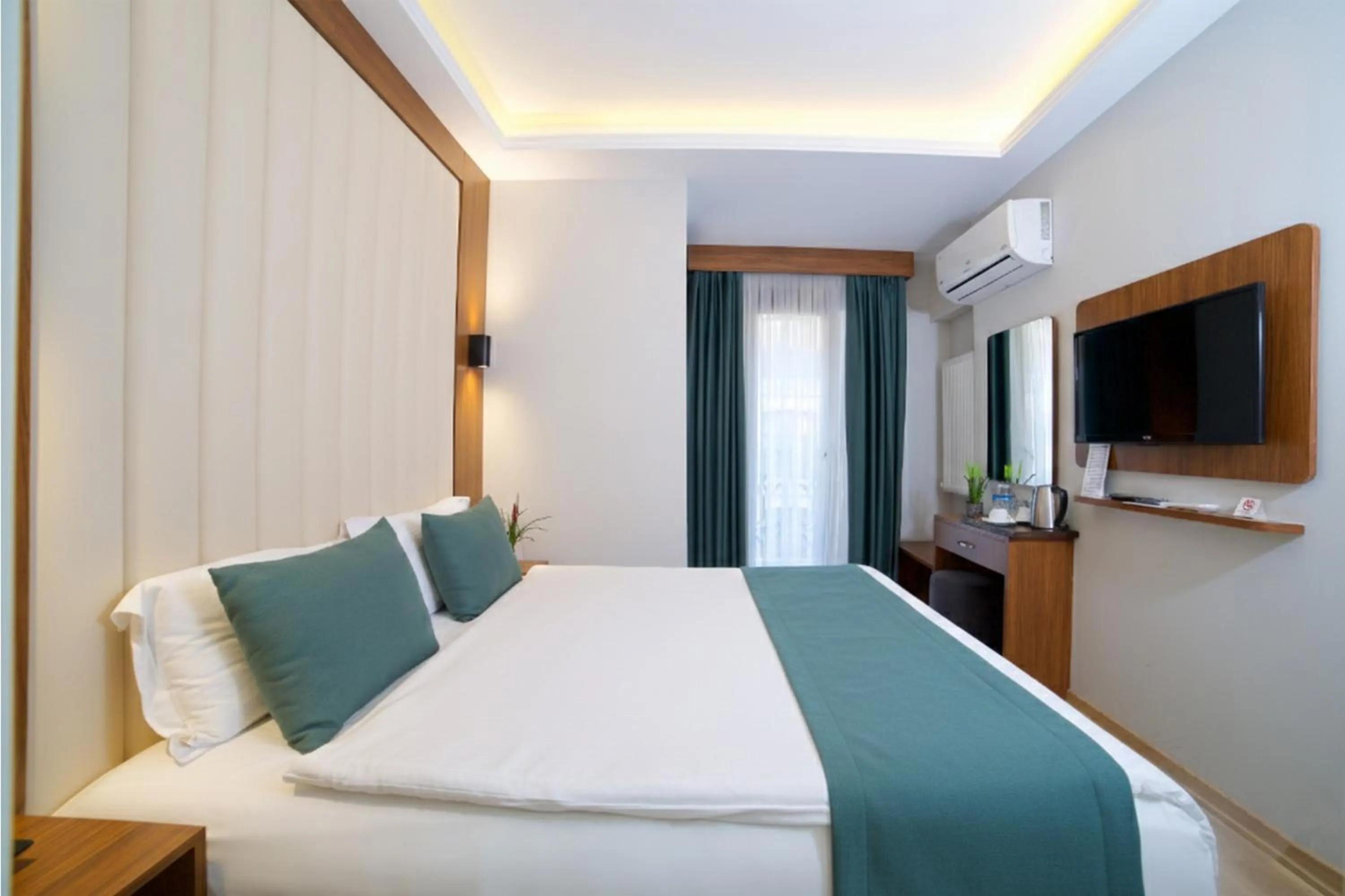 Photo of the whole room, Bed in Hotel Black Tulip