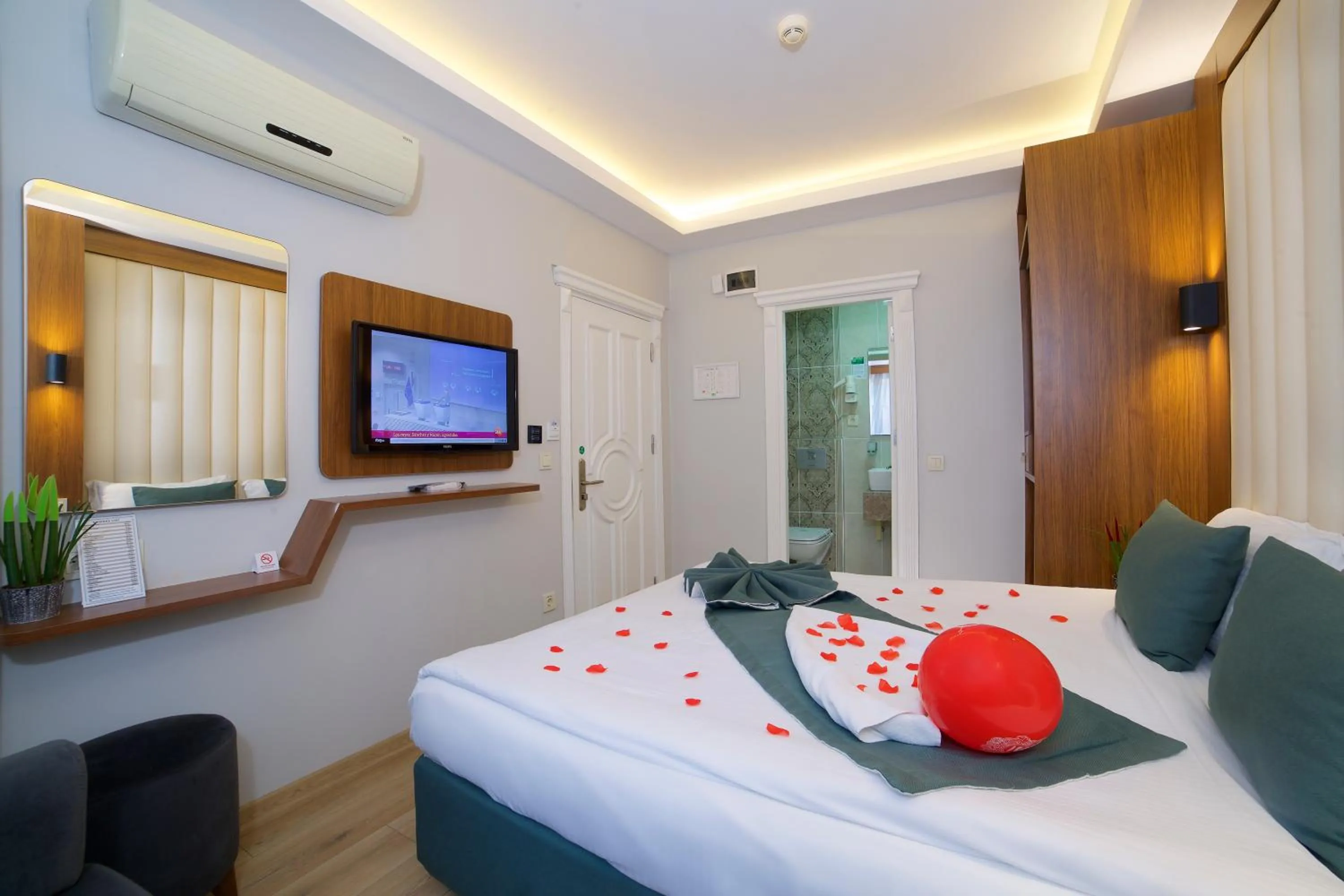 Bed in Hotel Black Tulip