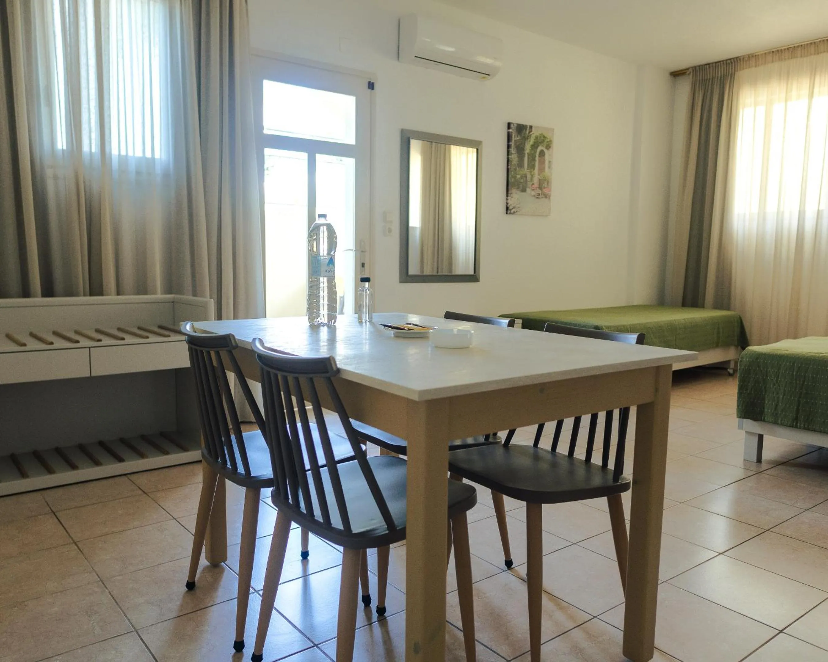 Ilian Beach & Apartments