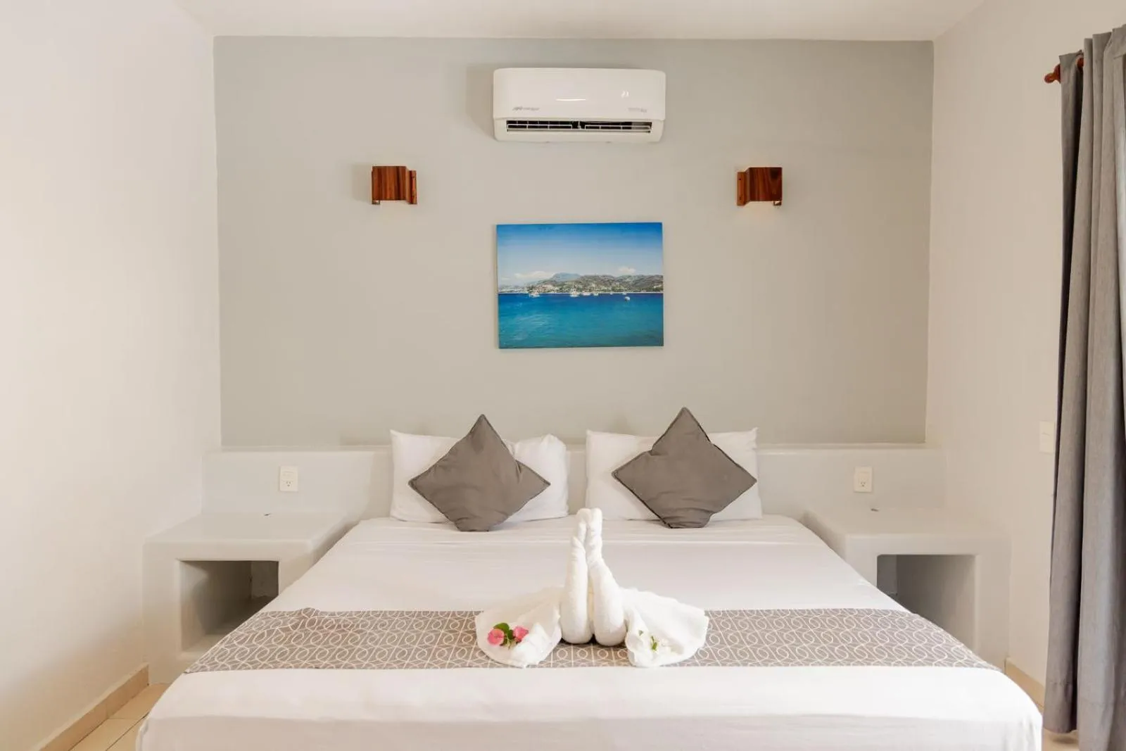 Bed in Hotel Aldea Sol