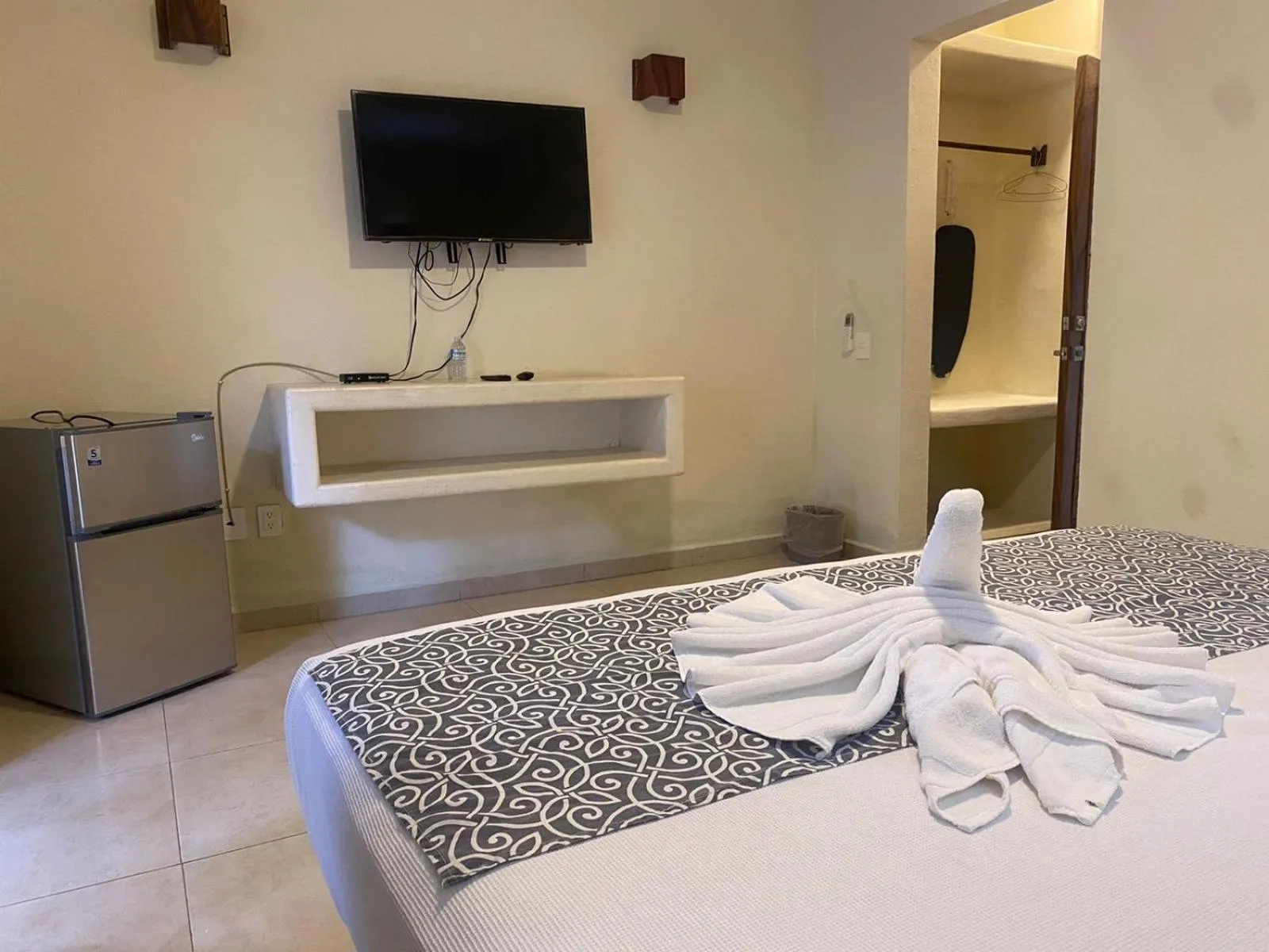 Bed in Hotel Aldea Sol